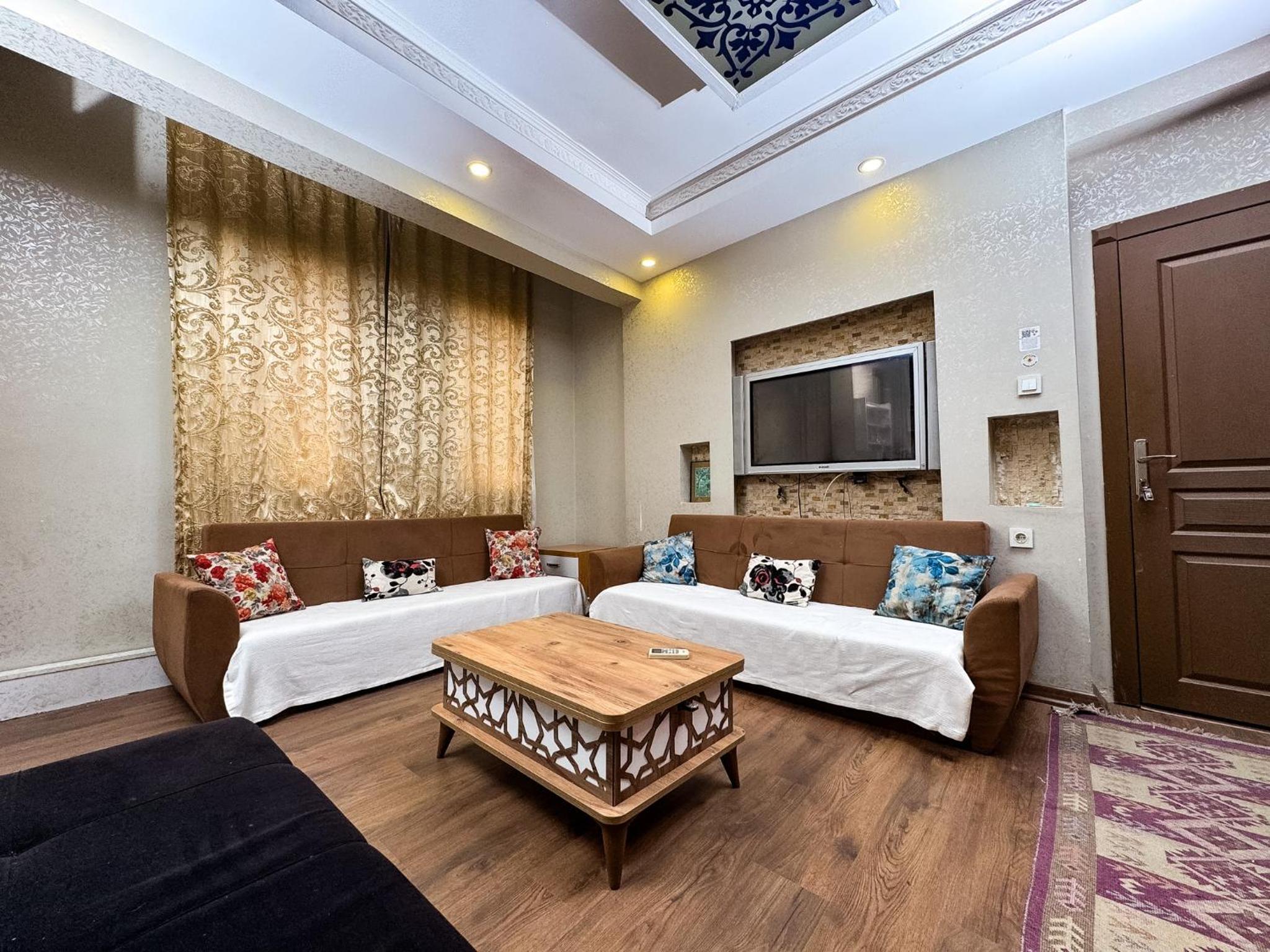 Two-Bedroom Apartment (5 Adults) photo 1