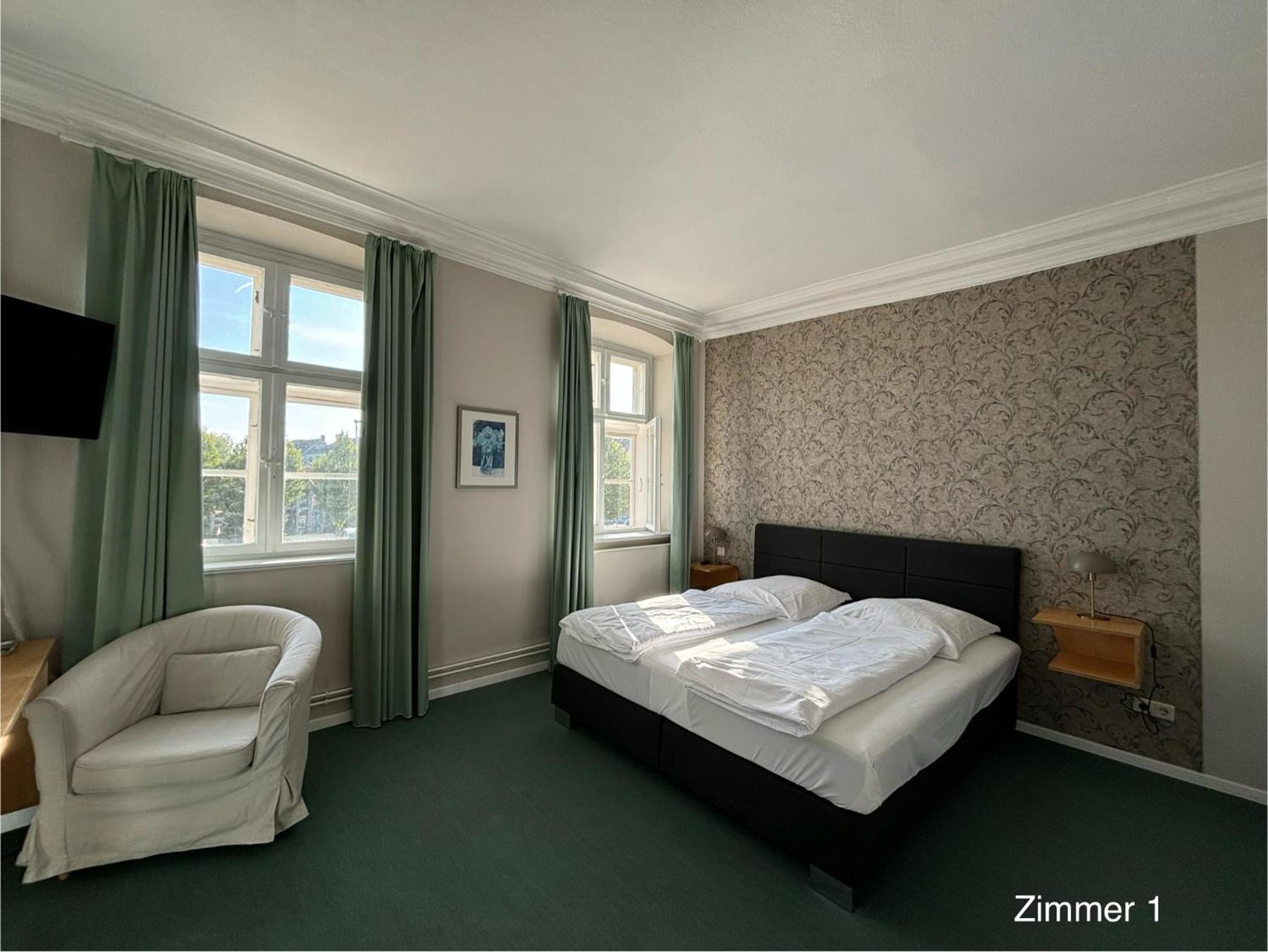 Double Room - Photo 1