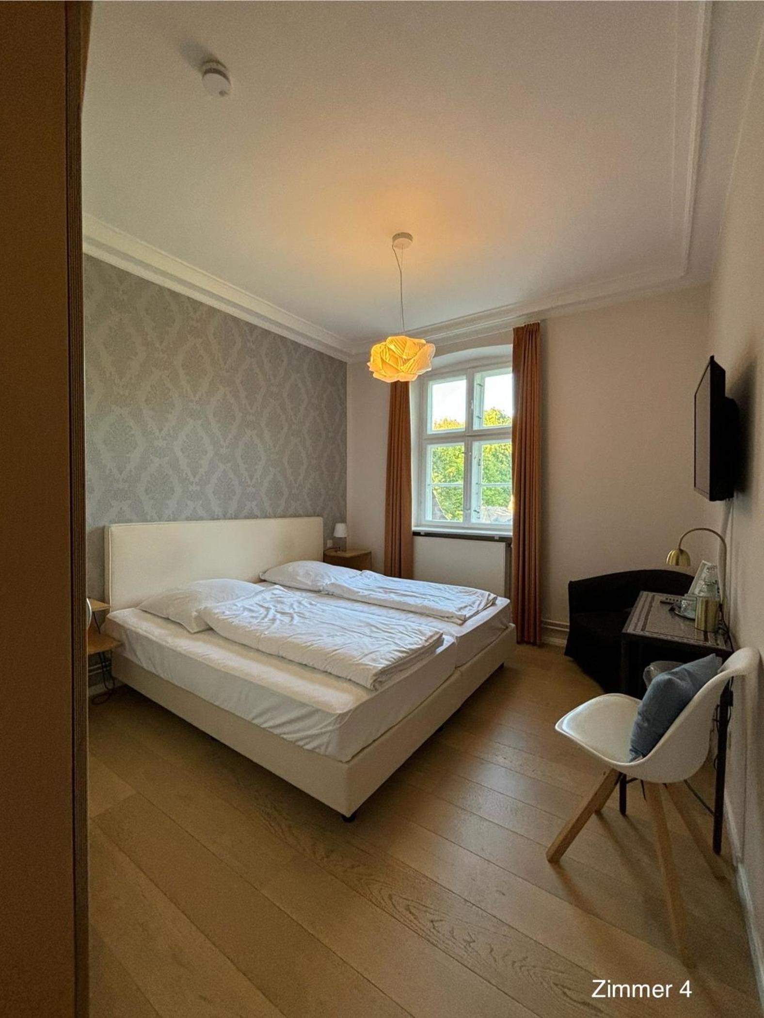 Double Room - Photo 2