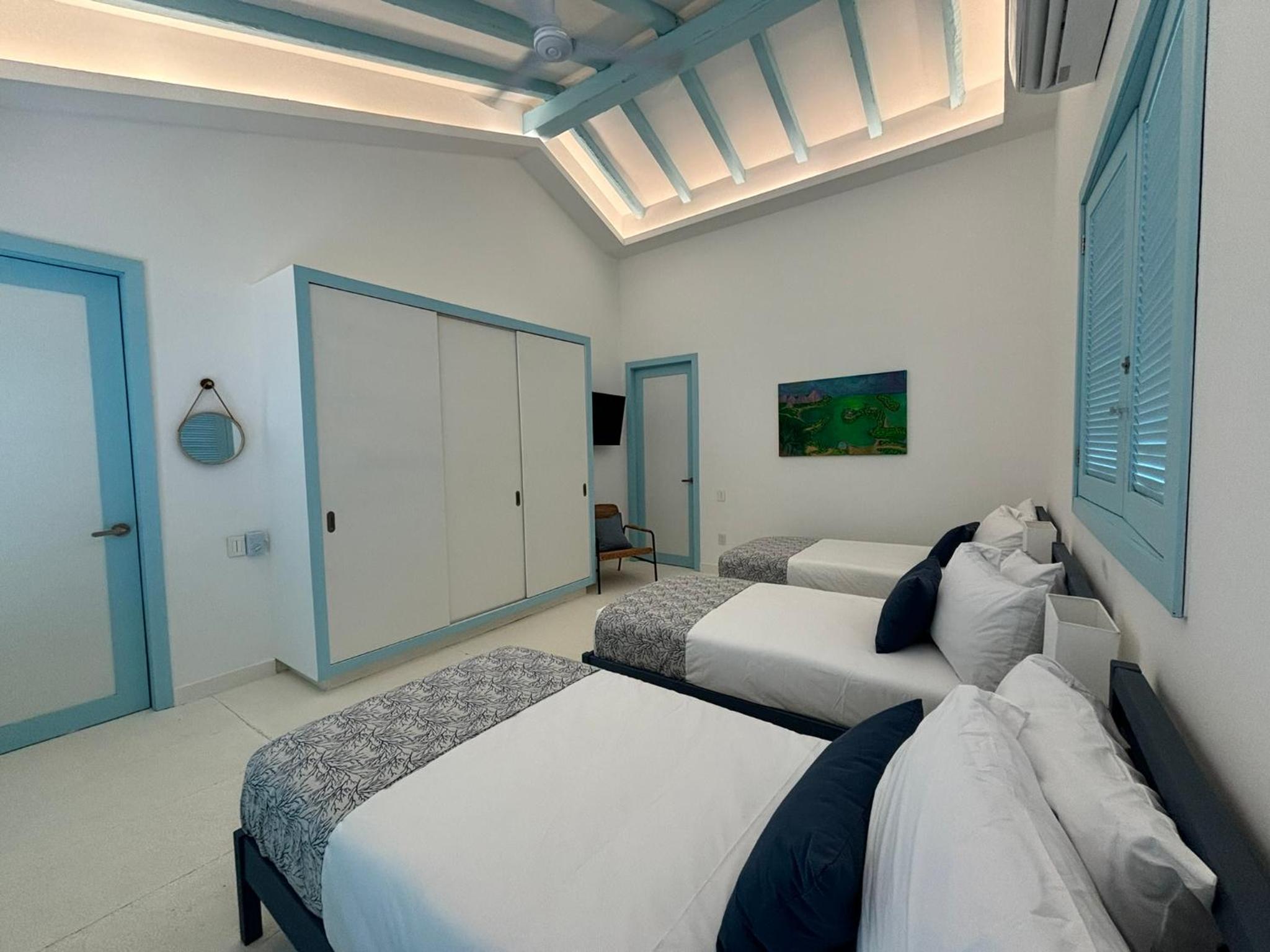 Deluxe Triple Room with Sea View