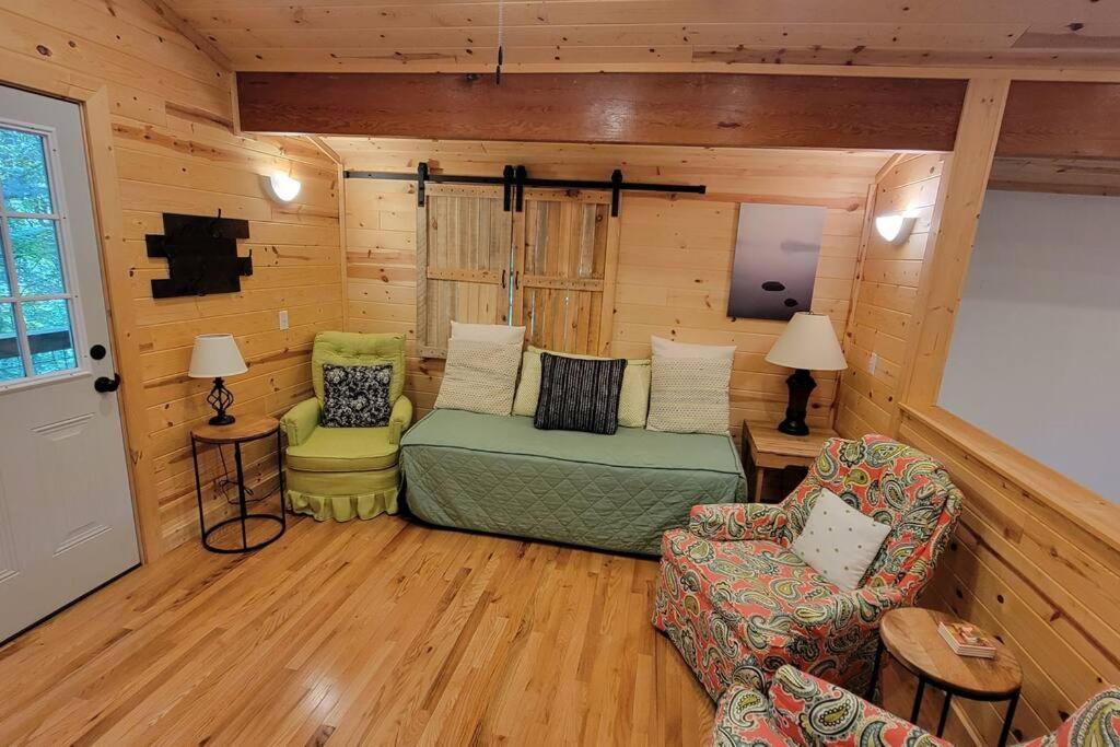 Four-Bedroom House photo 3