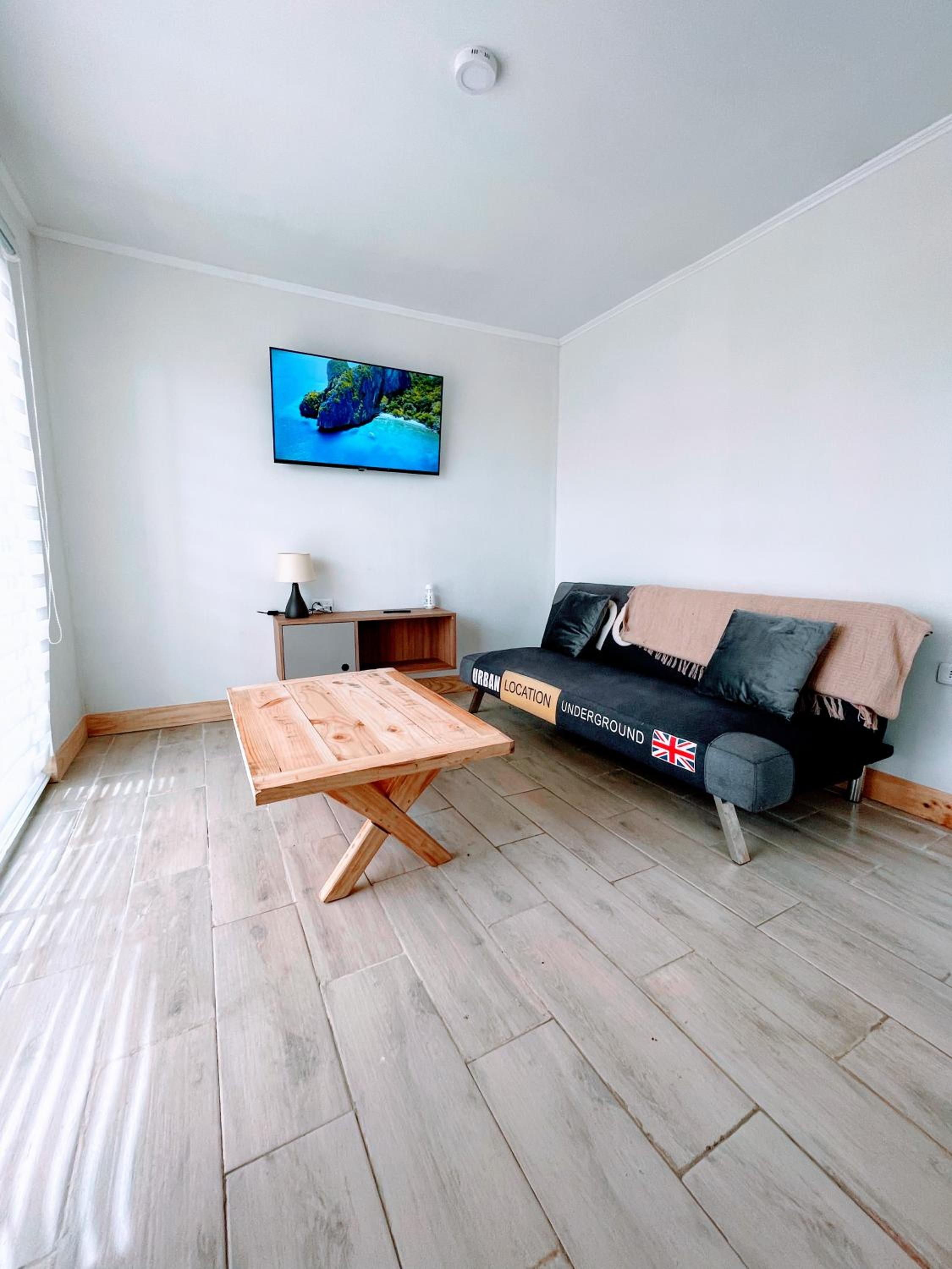 Three-Bedroom House photo 2