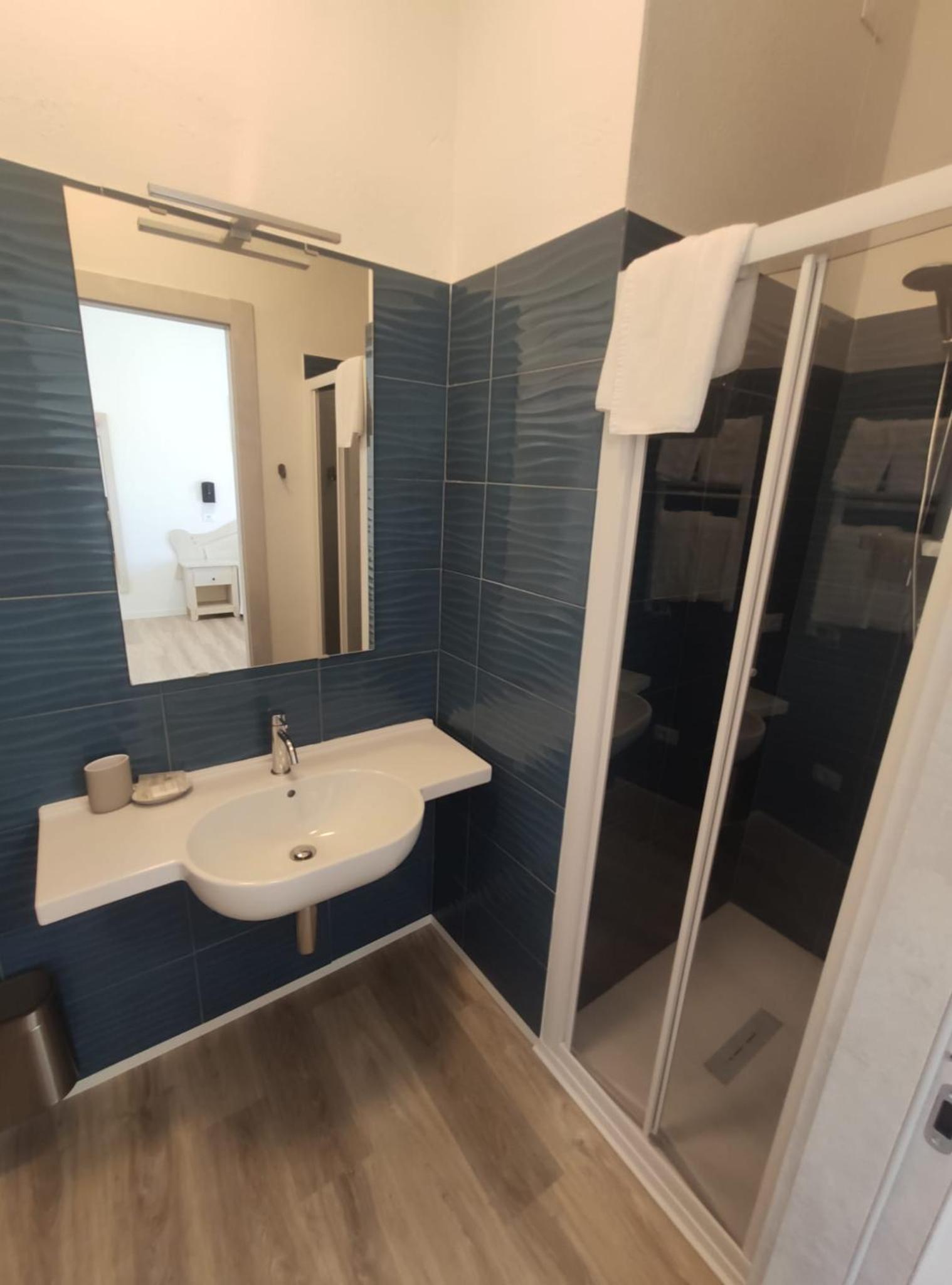 Standard Double or Twin Room with Balcony photo 3