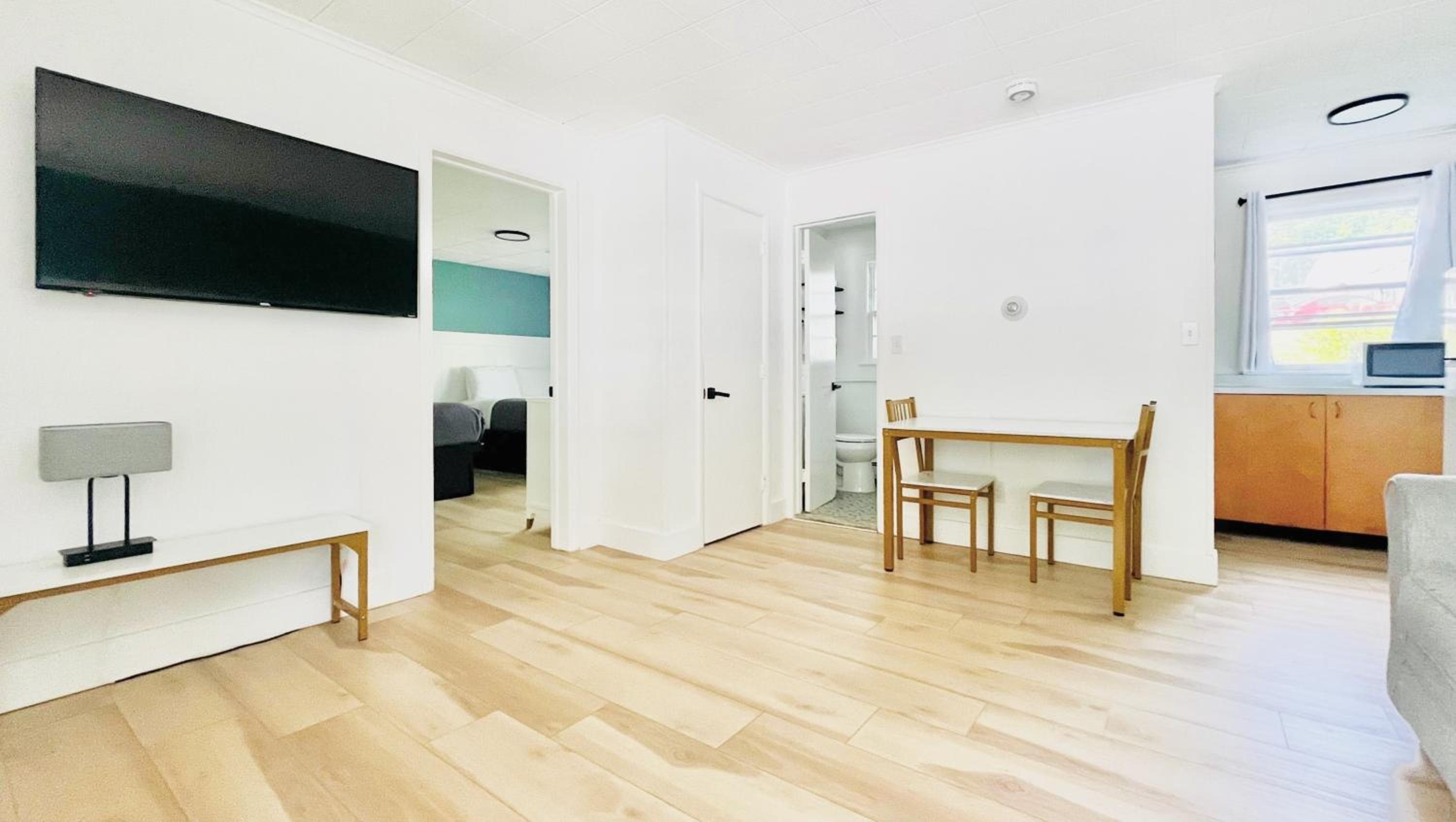Two Bed Kitchen Suite - Photo 3