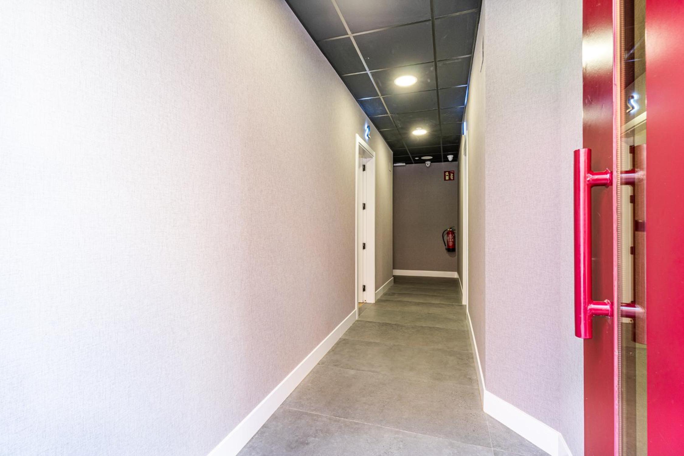 Studio - Photo 66