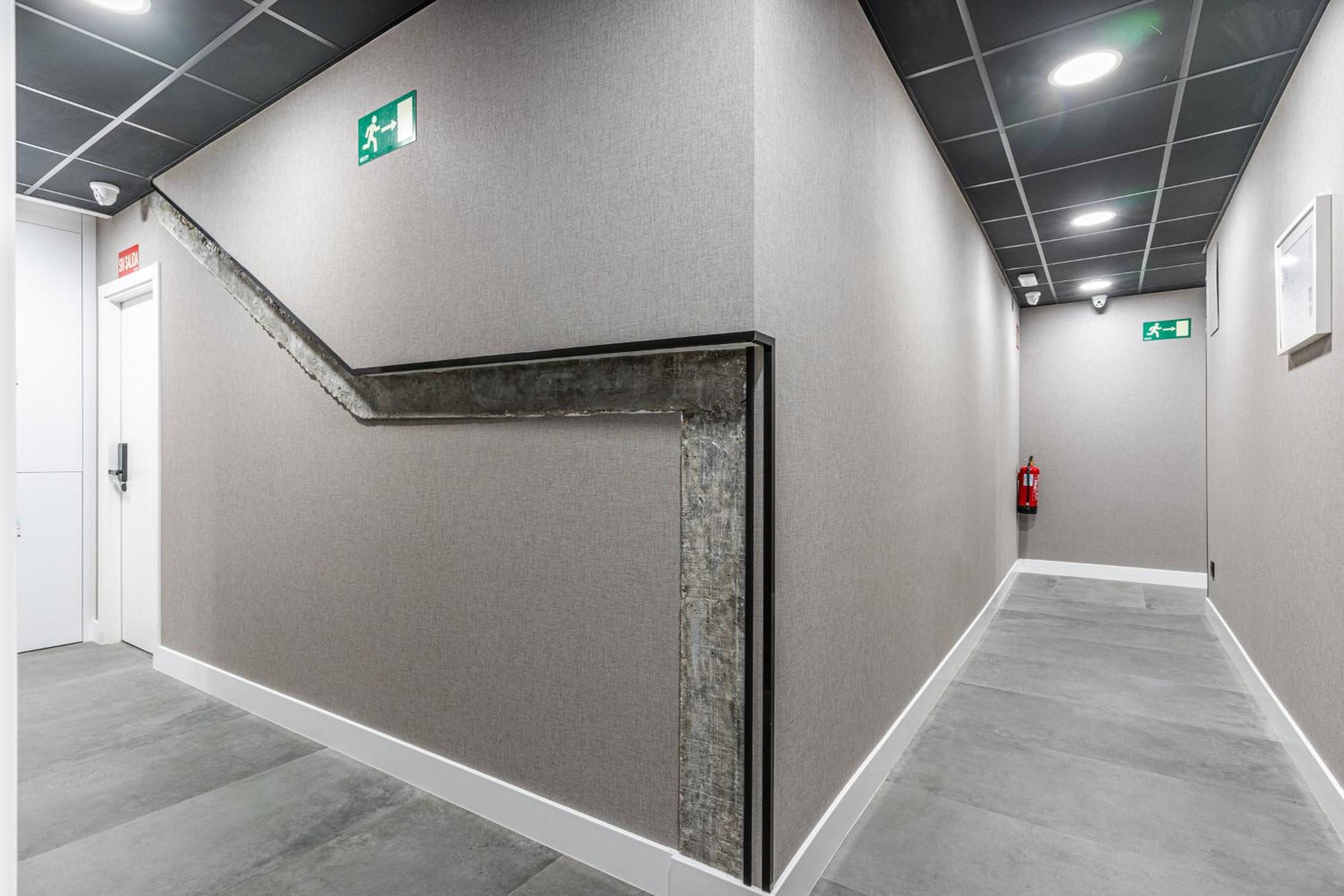 Studio - Photo 33