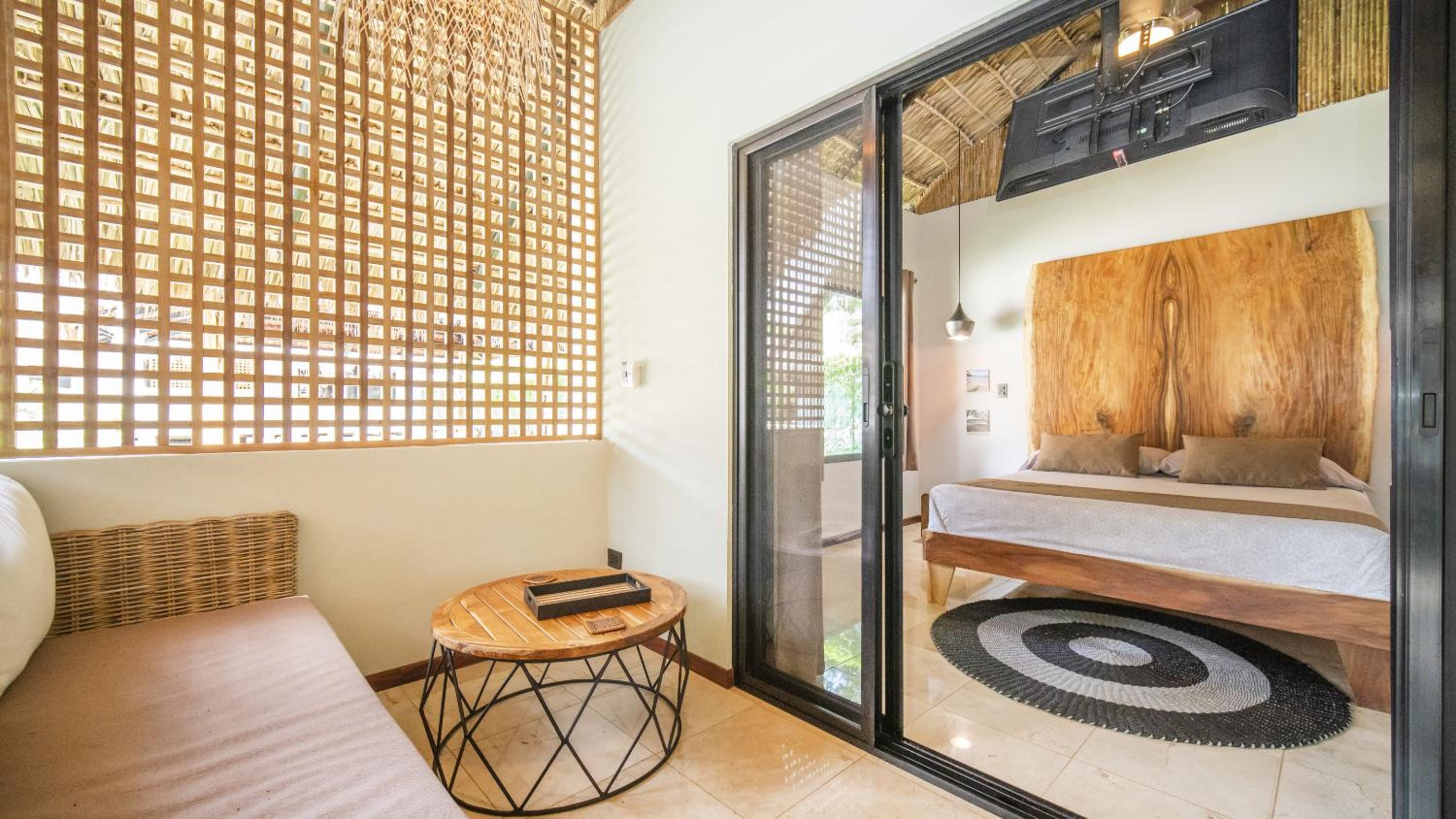 Deluxe Bungalow