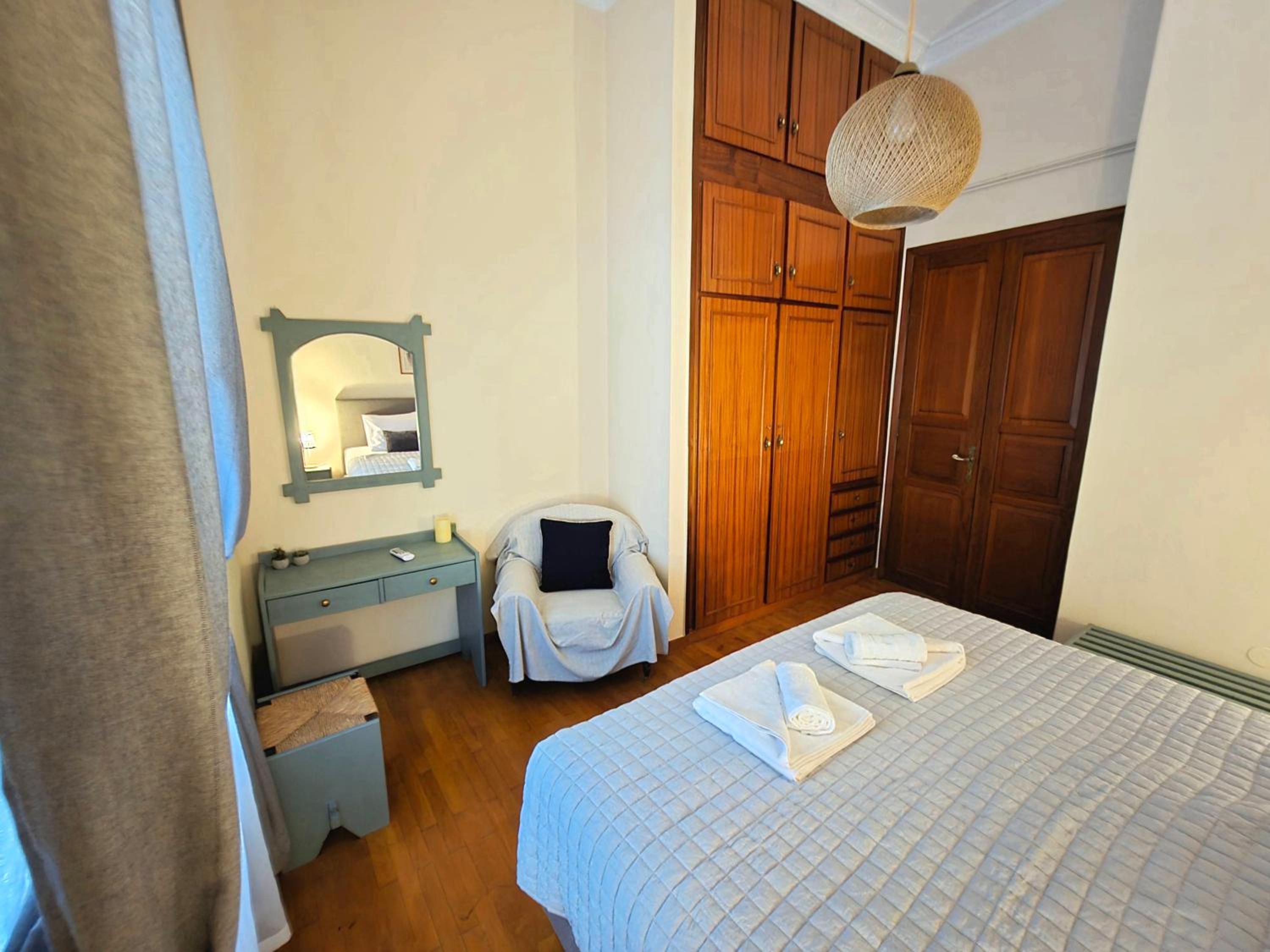Three-Bedroom Apartment with Balcony