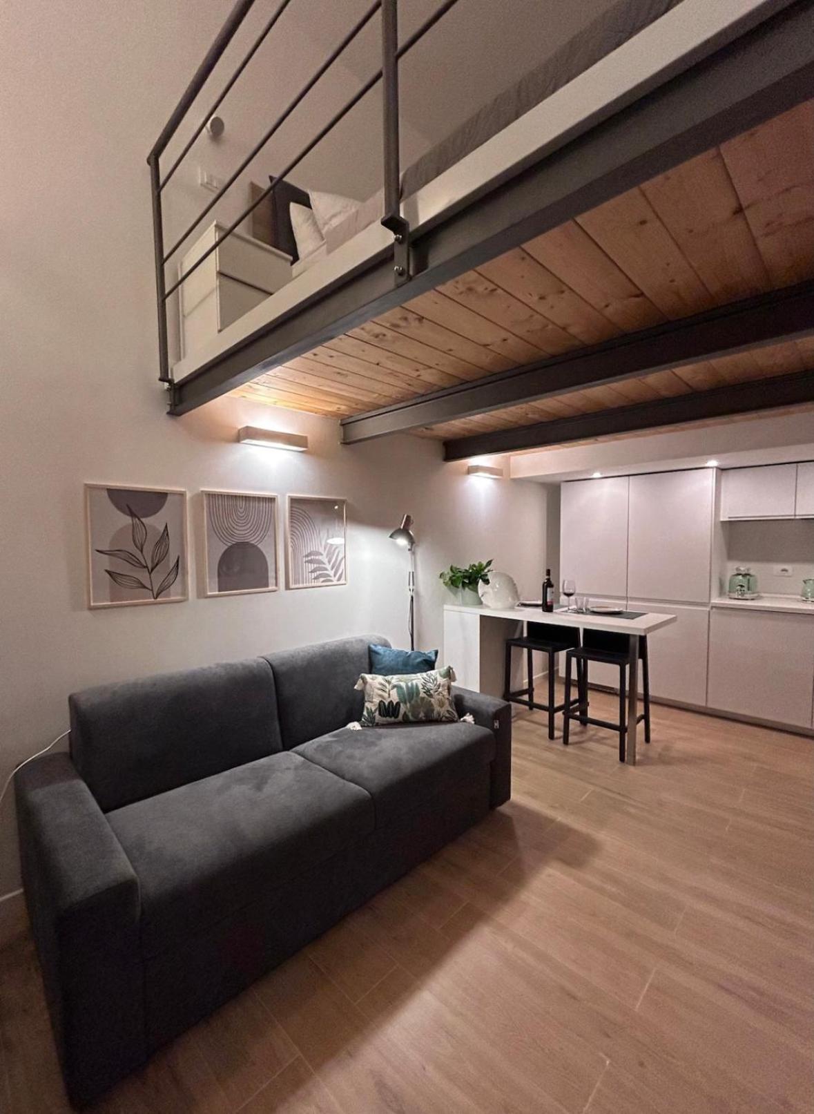 One-Bedroom Apartment photo 3