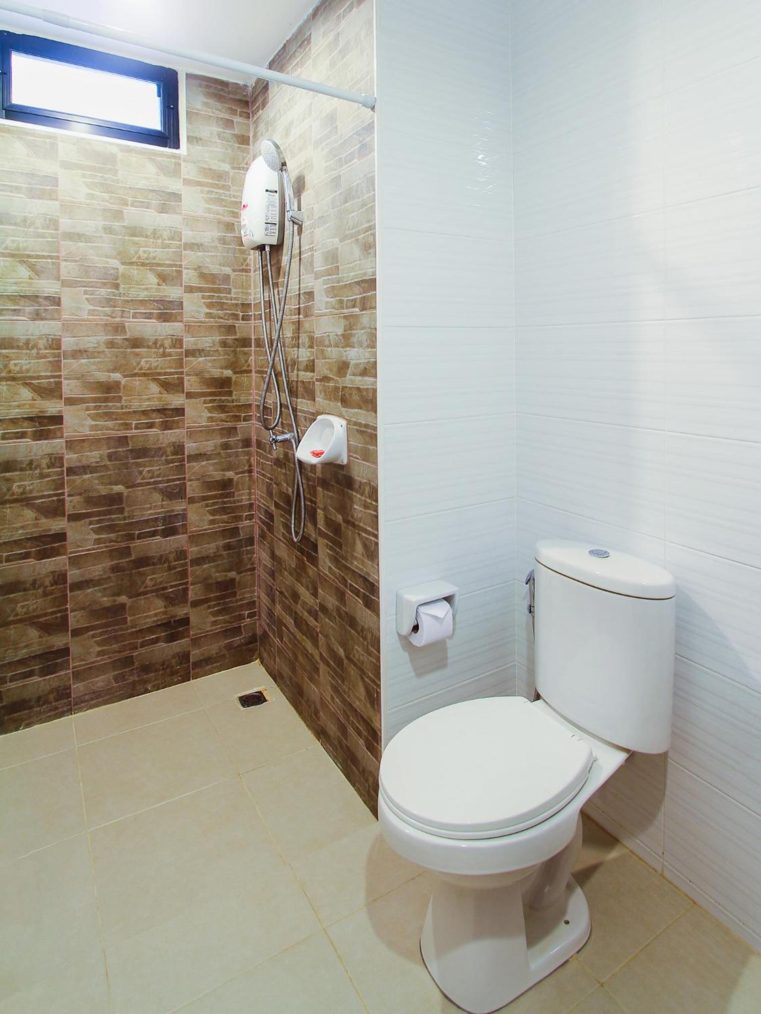 Standard Twin Room photo 2