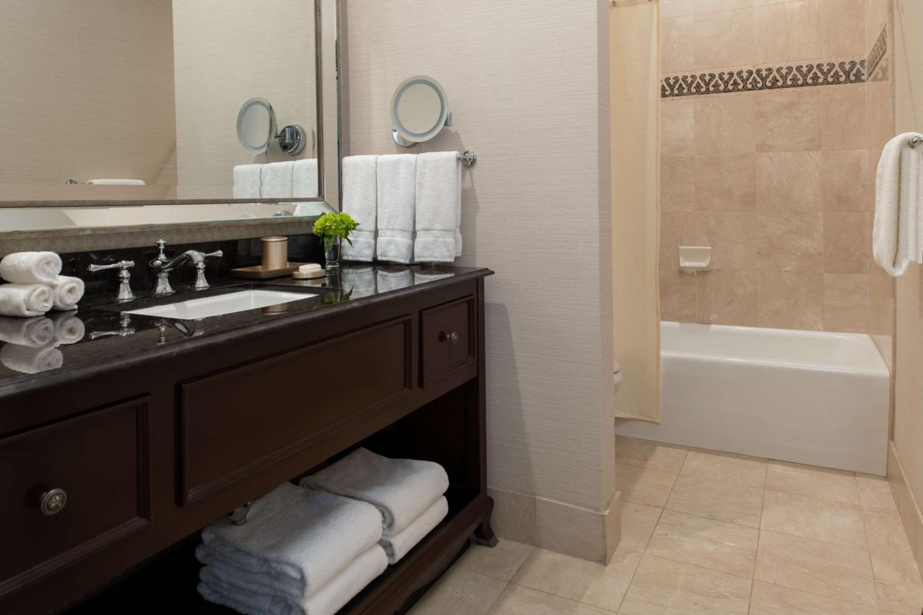 PURE Wellness King Room