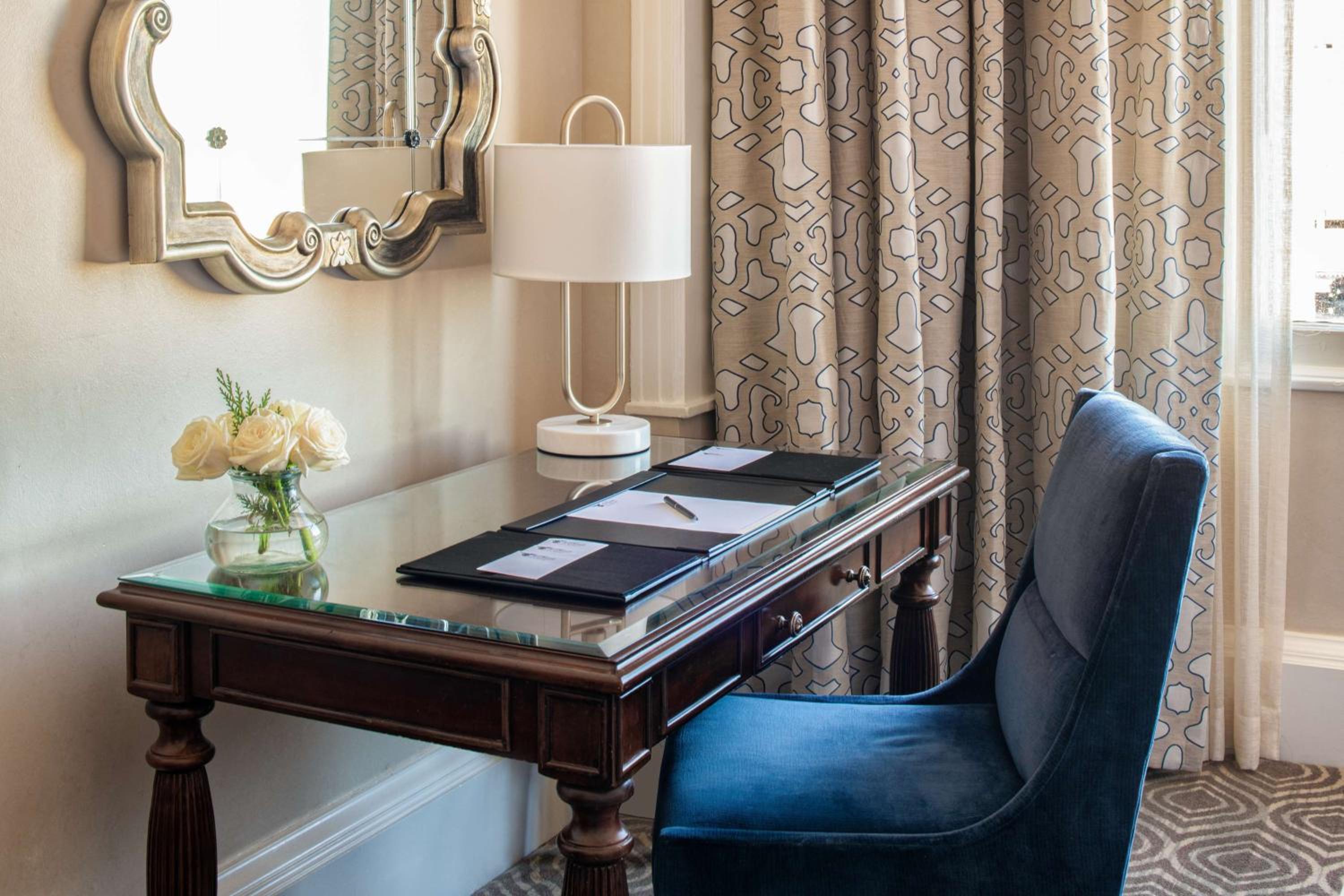Deluxe Queen Room with Two Queen Beds - Hearing Access
