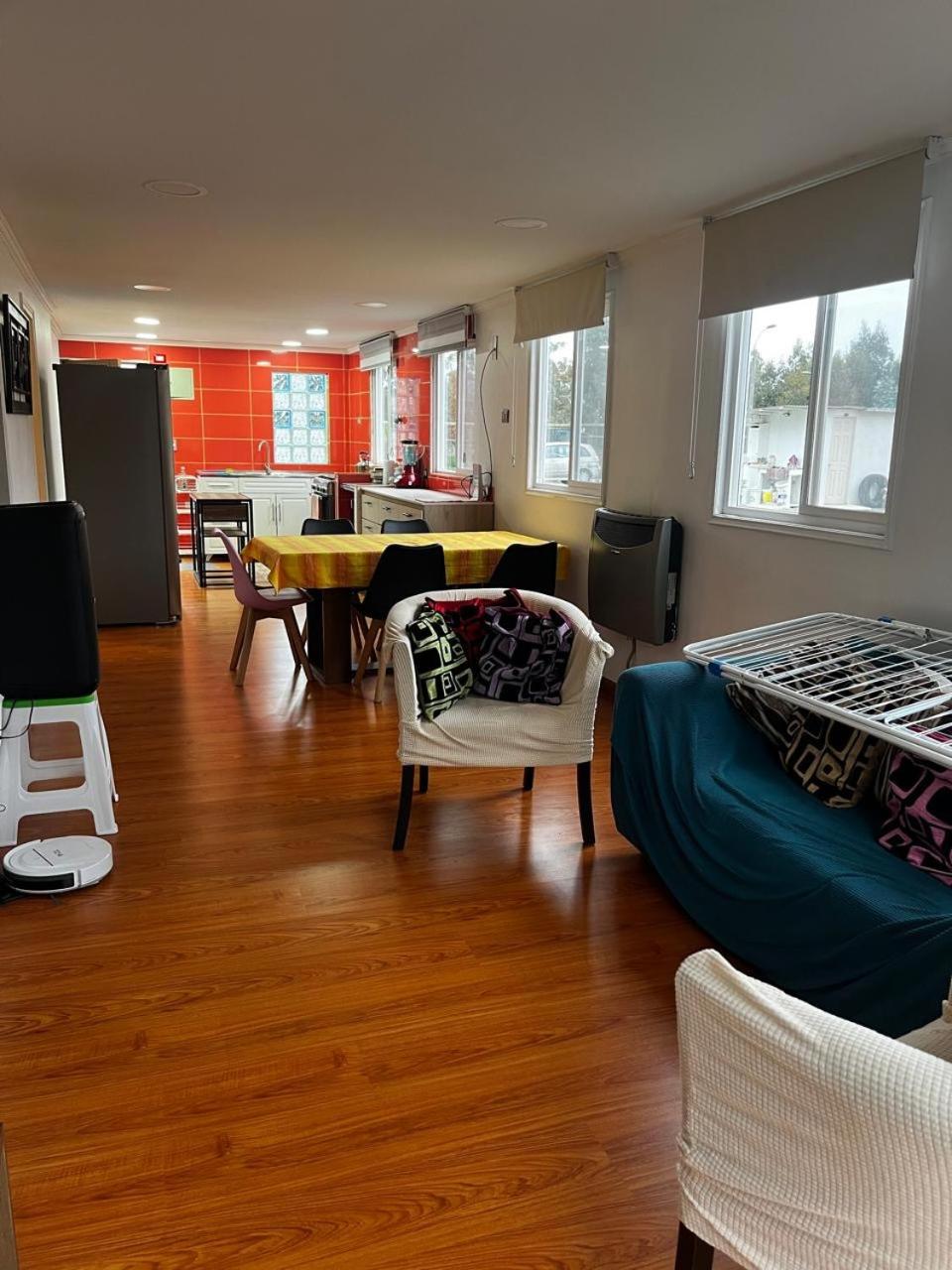 Four-Bedroom House photo 3