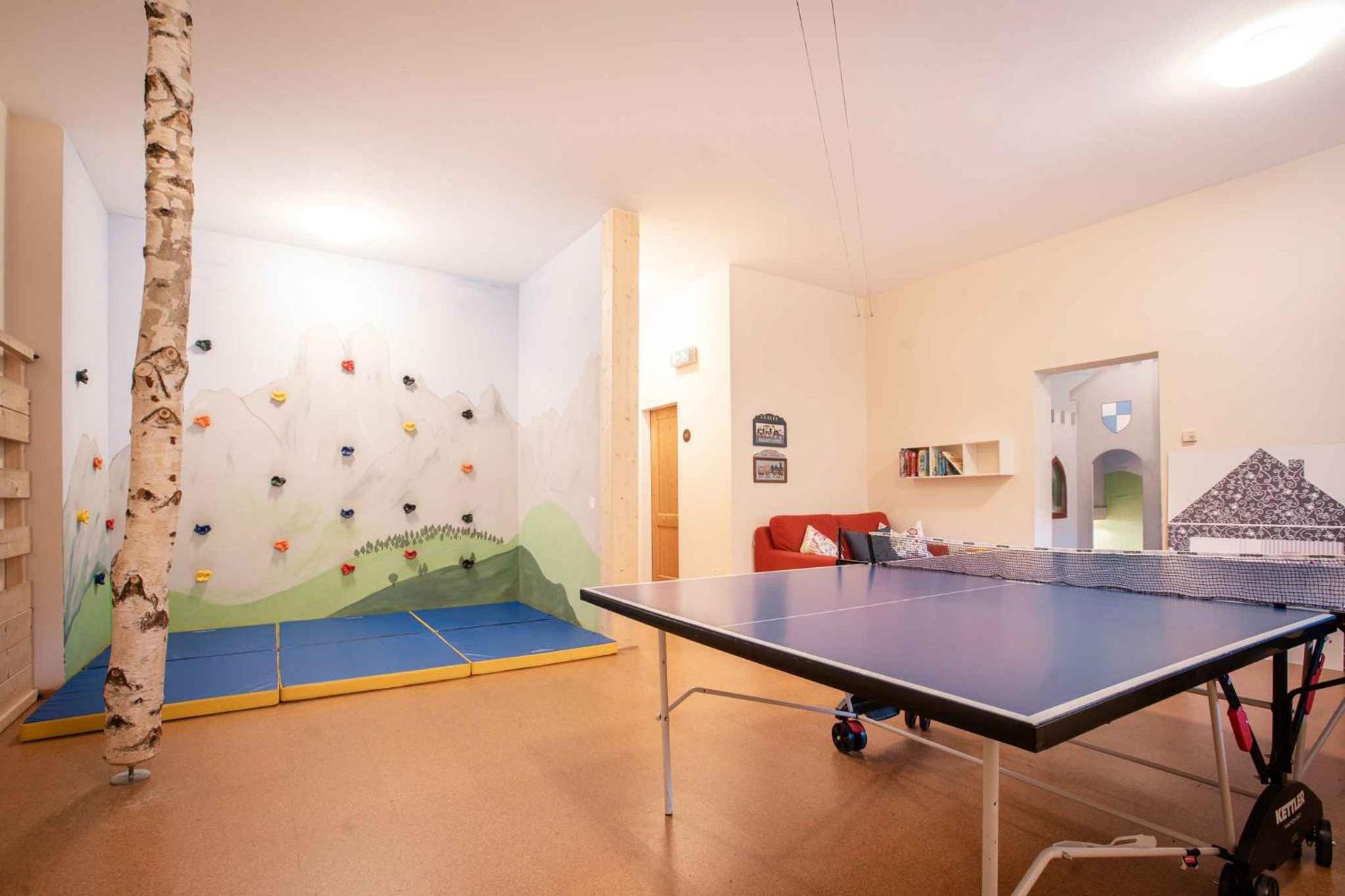 Apartment photo 2