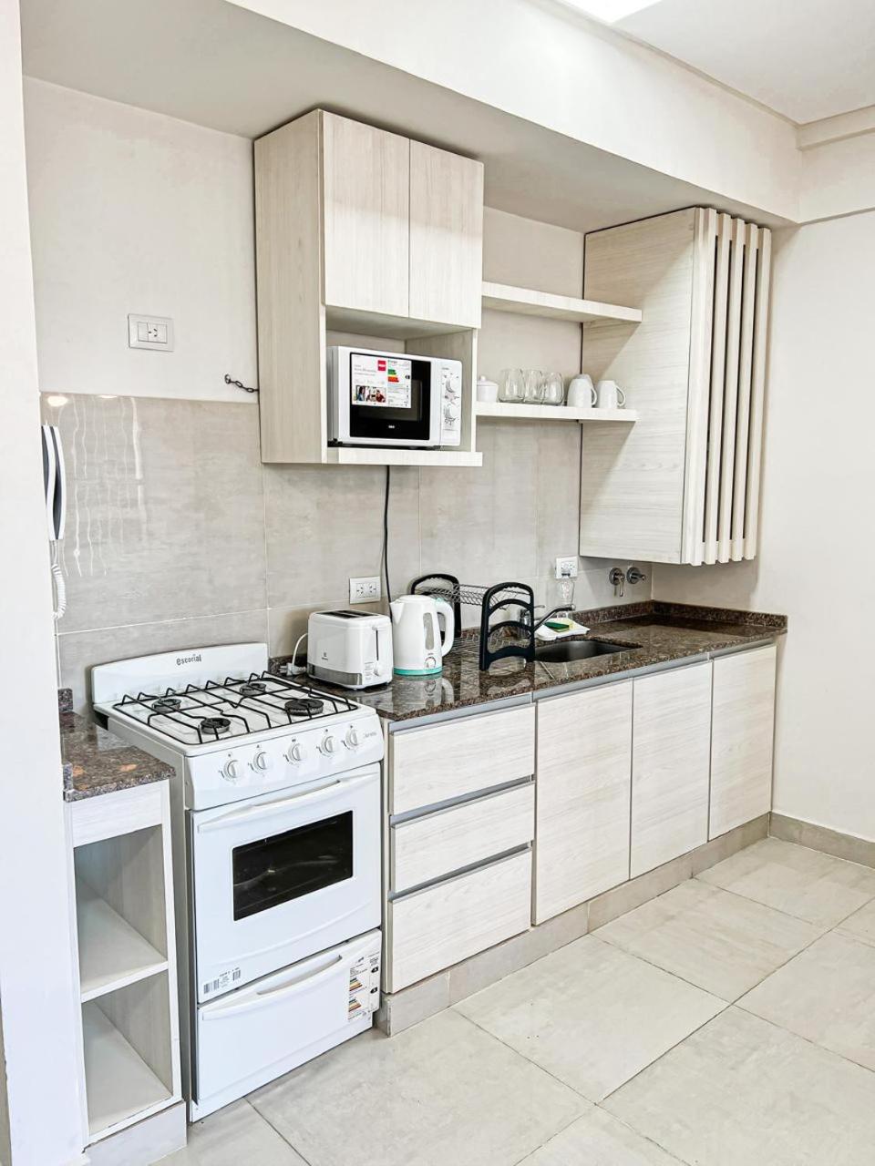 One-Bedroom Apartment With Balcony And City View photo 2
