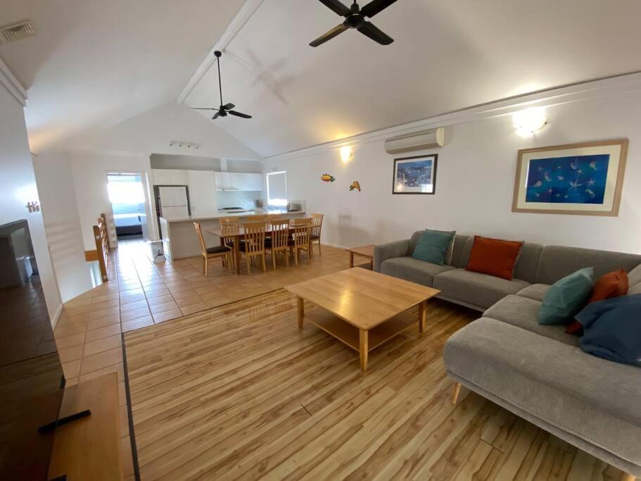 Three-Bedroom House photo 1