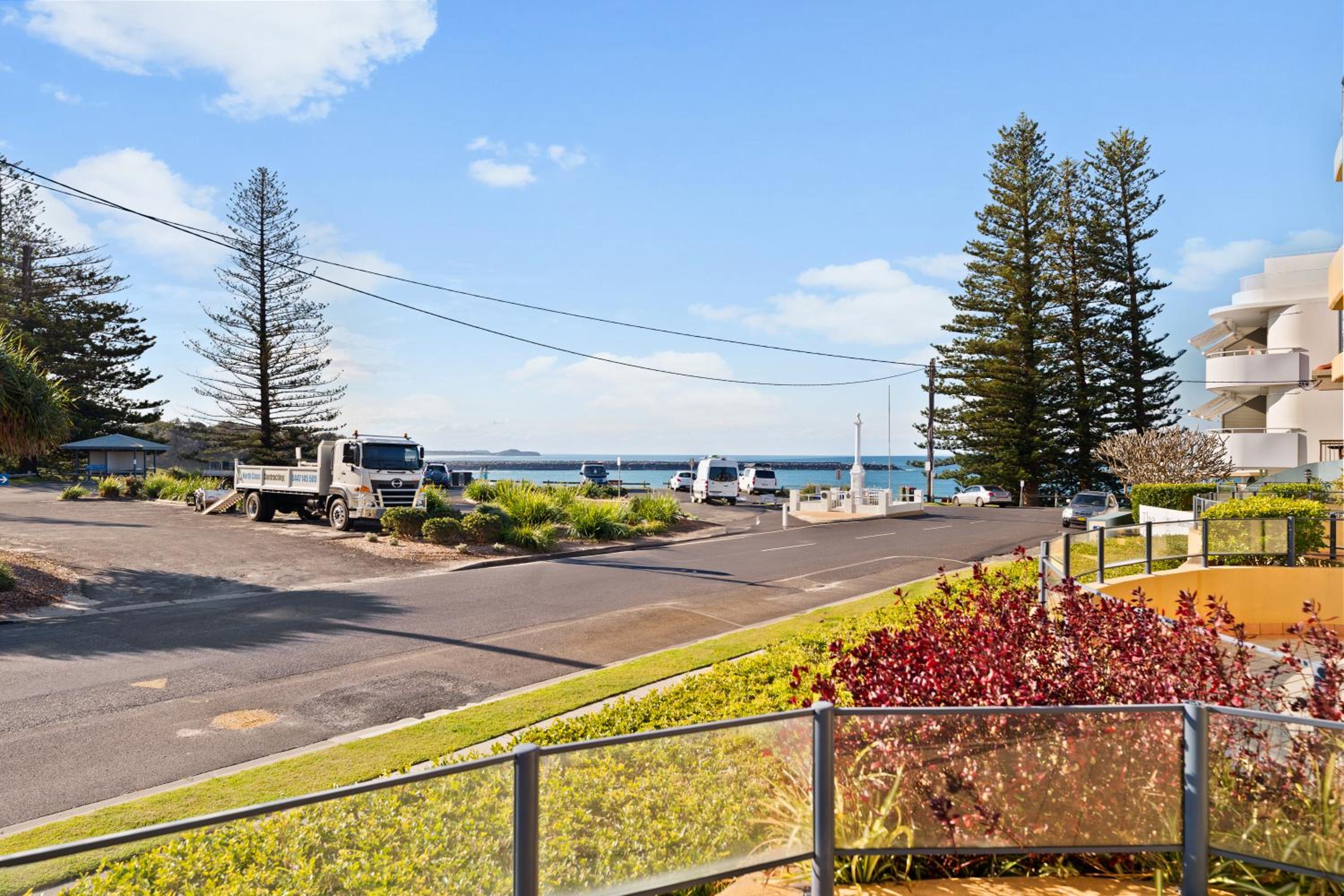 1 Bdrm Ocean View Ground Floor Apt - Photo 15