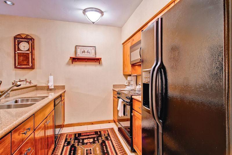 Two-Bedroom Apartment with Balcony photo 2