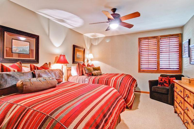 Two-Bedroom Apartment with Balcony photo 3