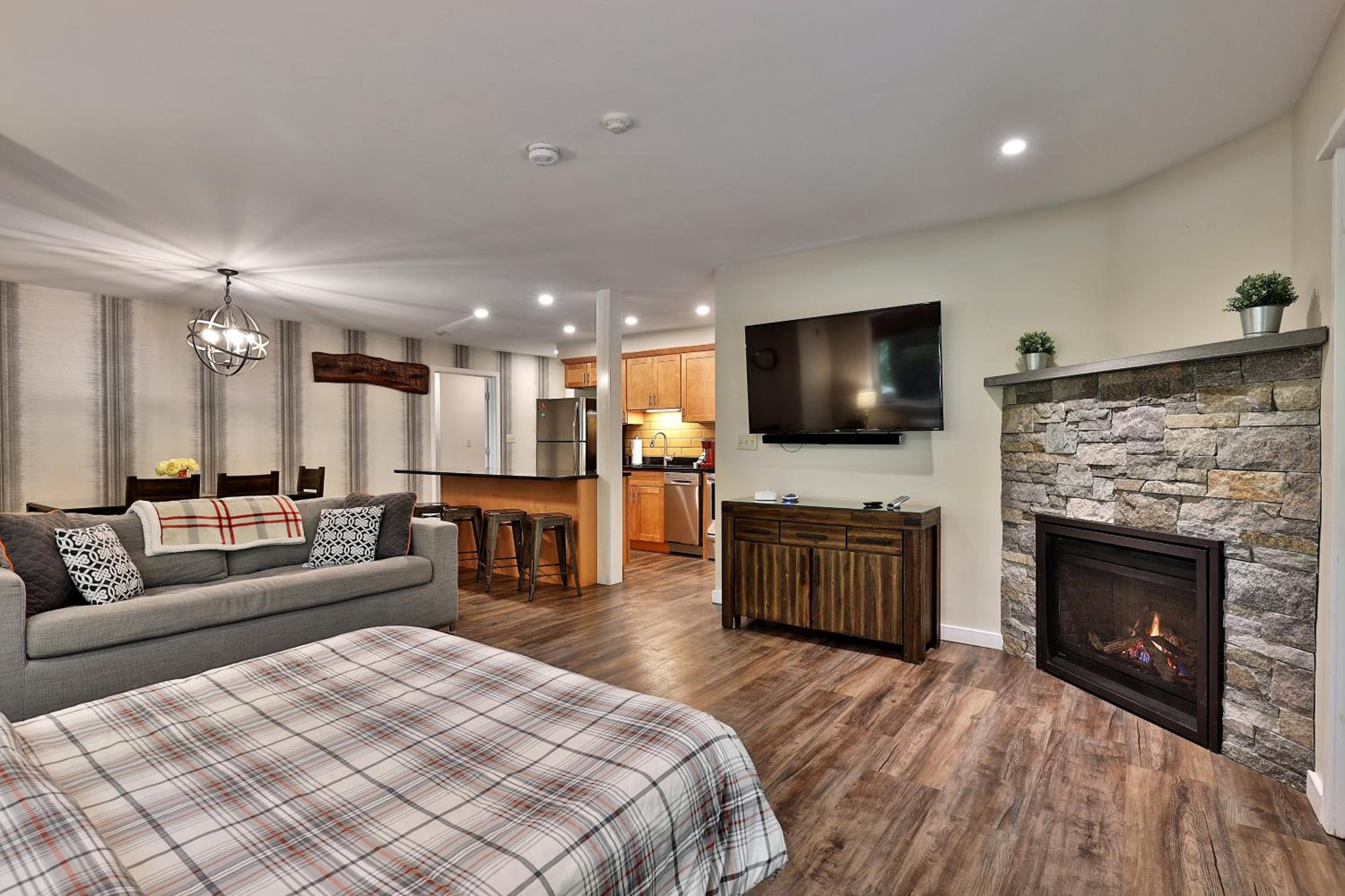 Deluxe Suite photo 1