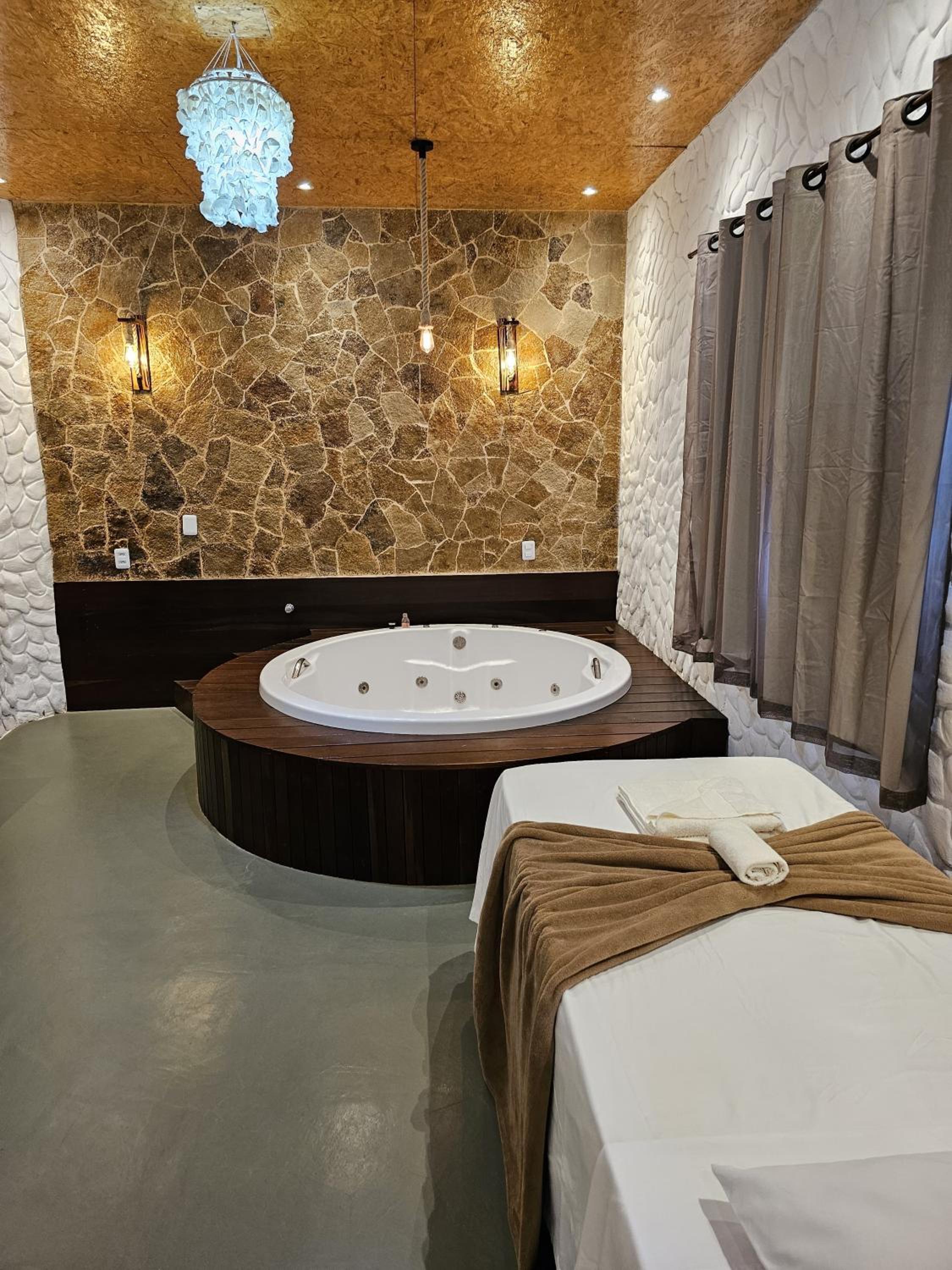 Deluxe Double Room with Bath photo 2