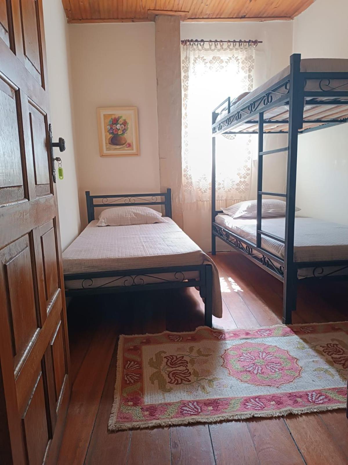 Single Bed in Dormitory Room photo 3