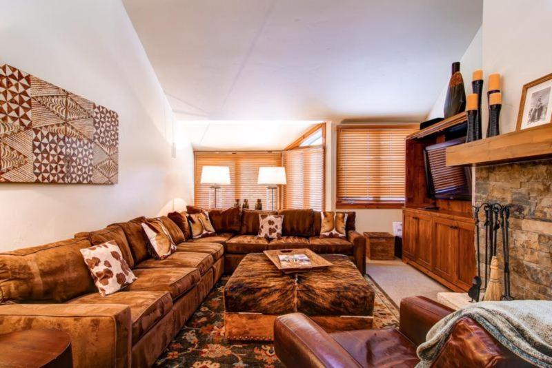 Two-Bedroom Apartment with Balcony photo 1