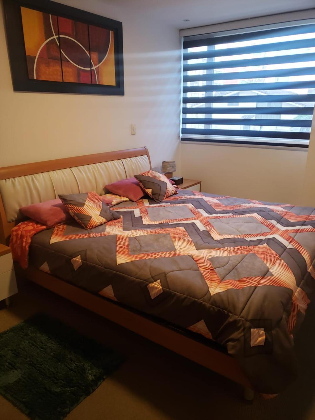 One-Bedroom Apartment photo 1