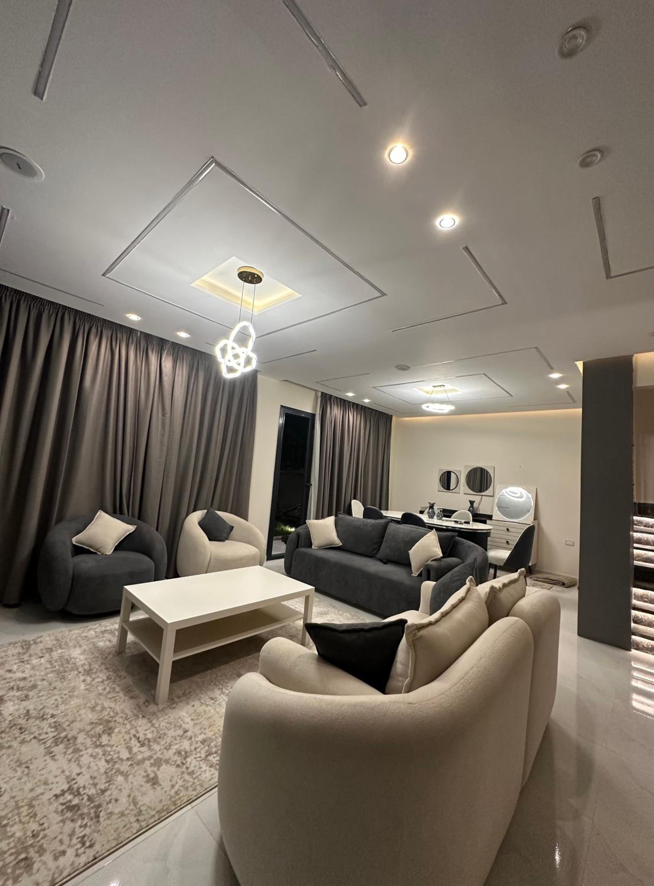 Villa photo 2