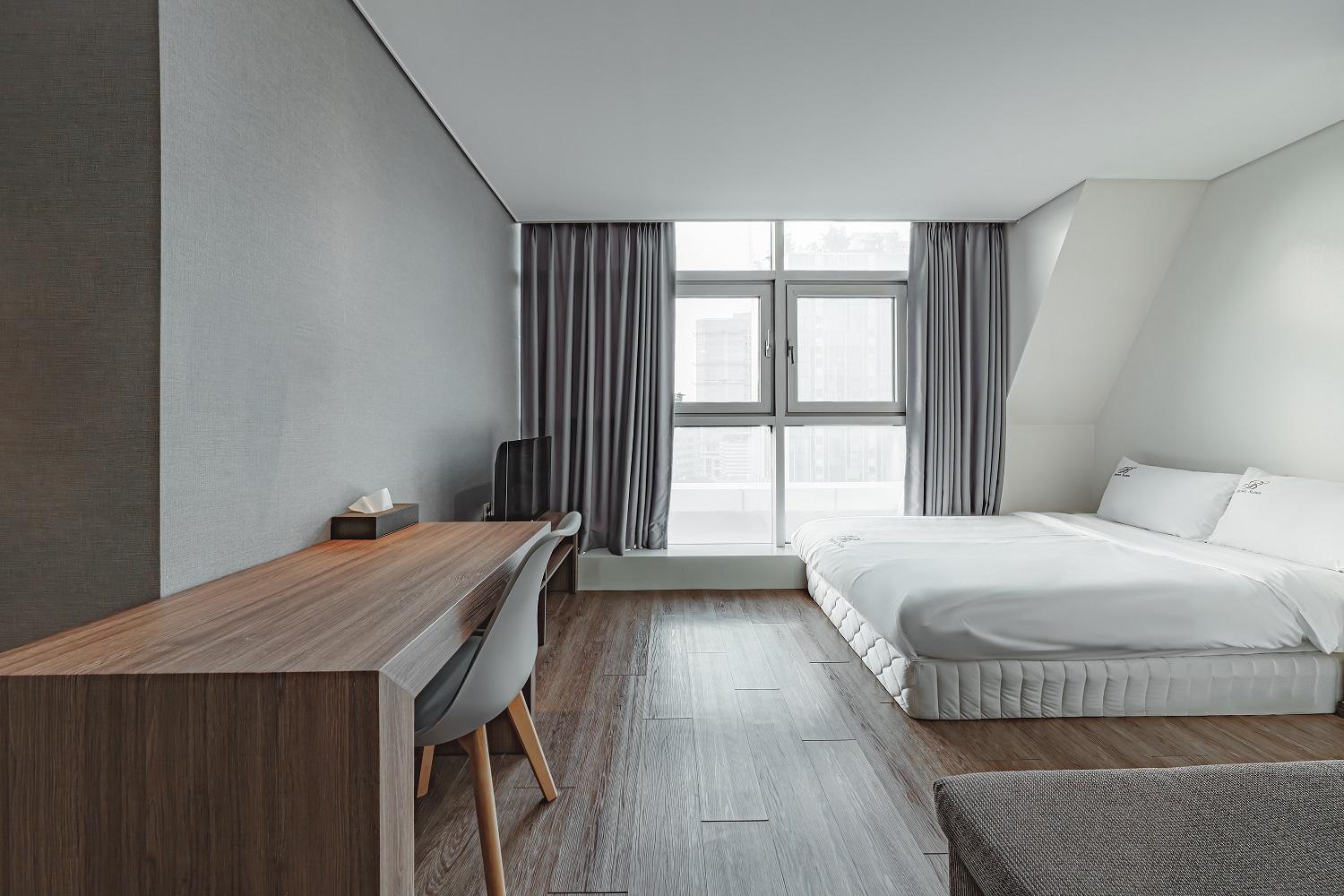 Standard Double Room - Photo 2