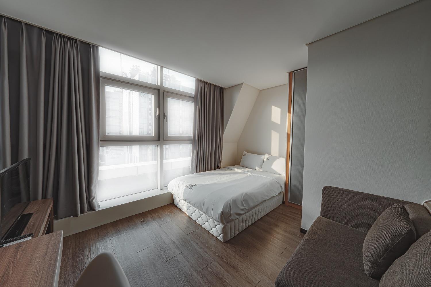 Standard Double Room - Photo 4