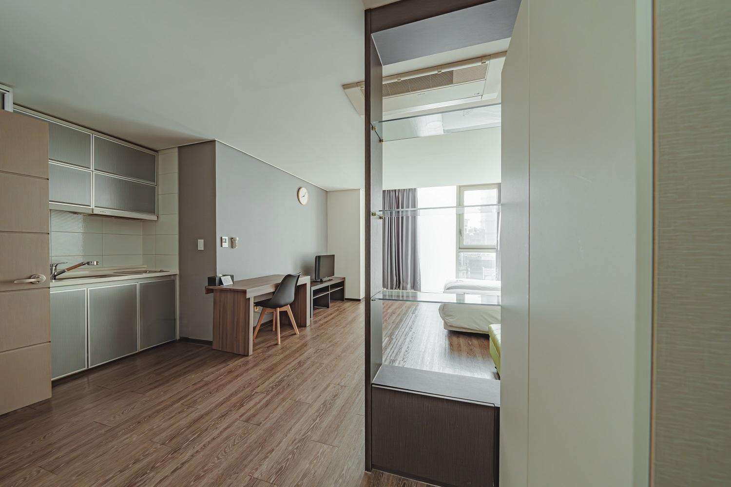 Deluxe Twin Room - Photo 8