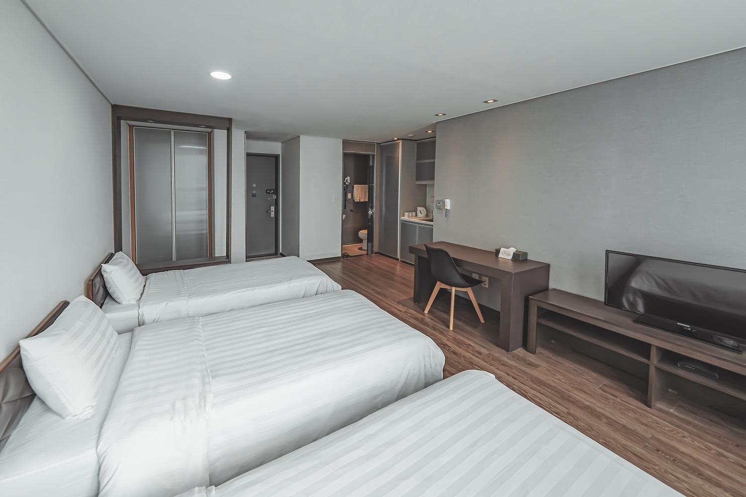 Deluxe Triple Room - Photo 2