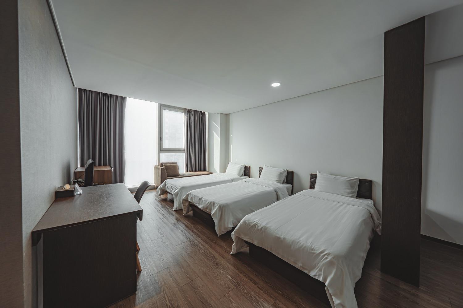 Deluxe Triple Room - Photo 4