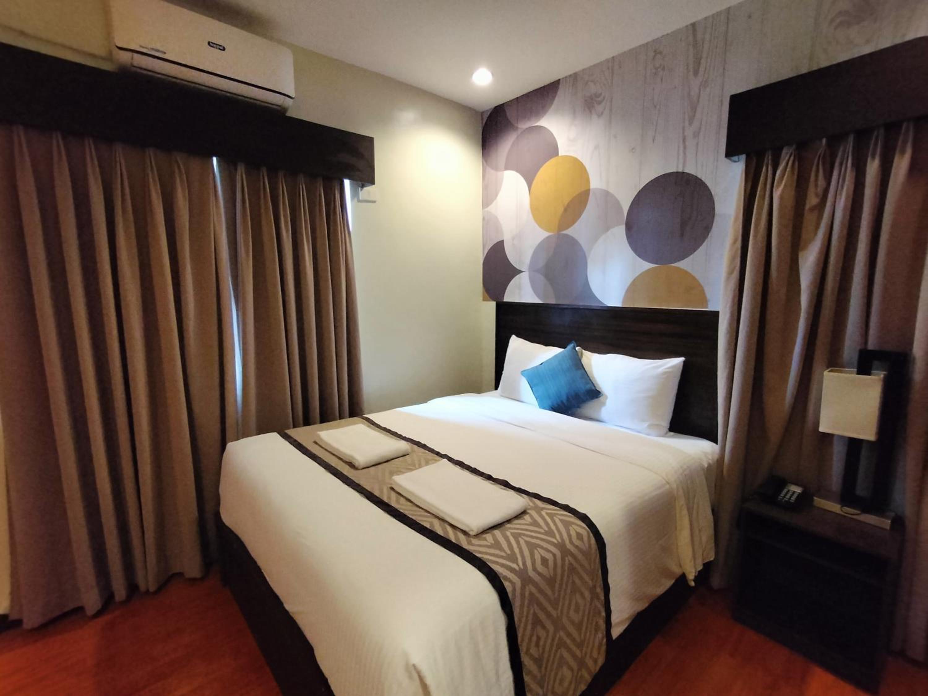 Superior King Suite