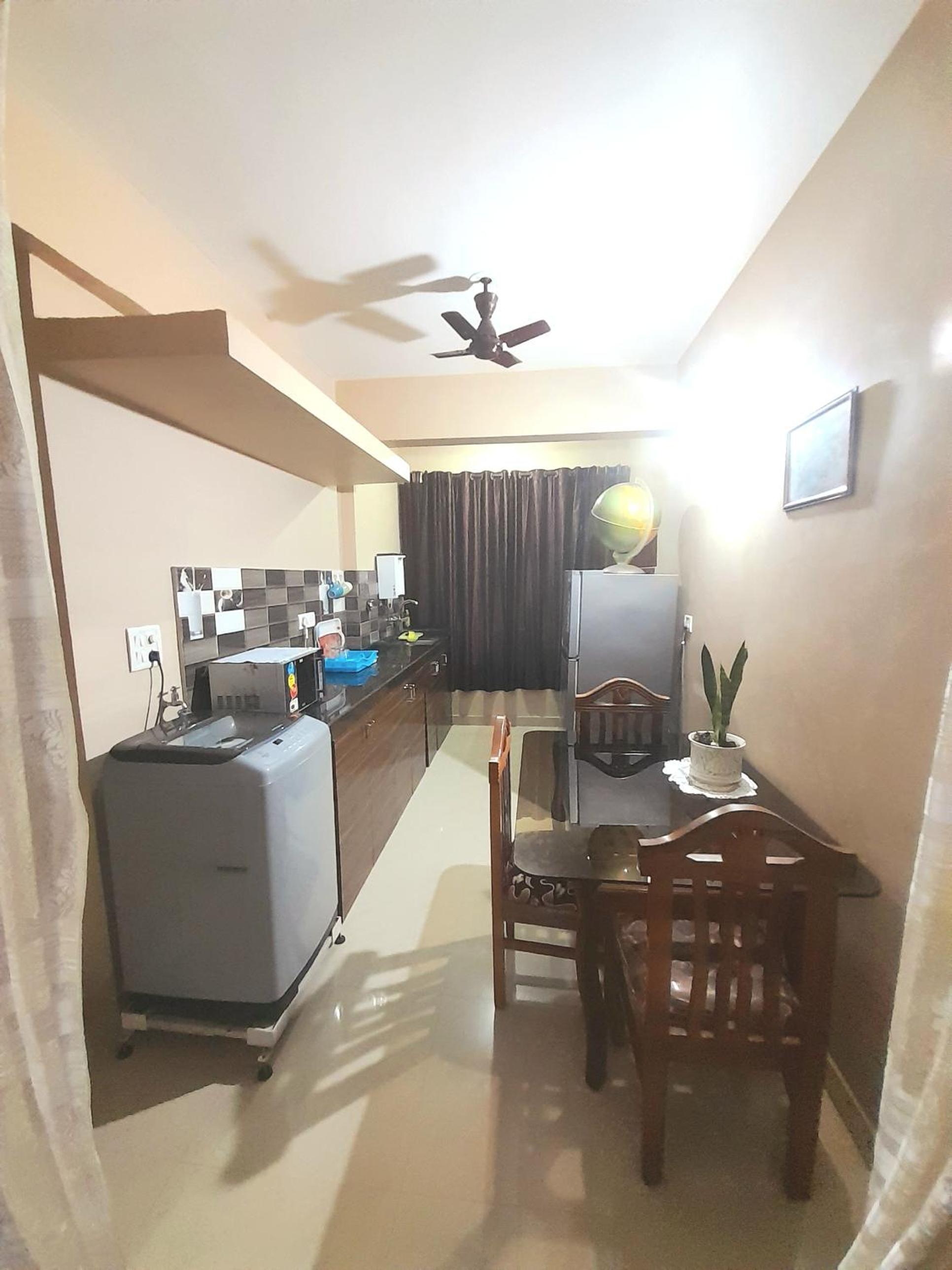 One-Bedroom Apartment photo 2