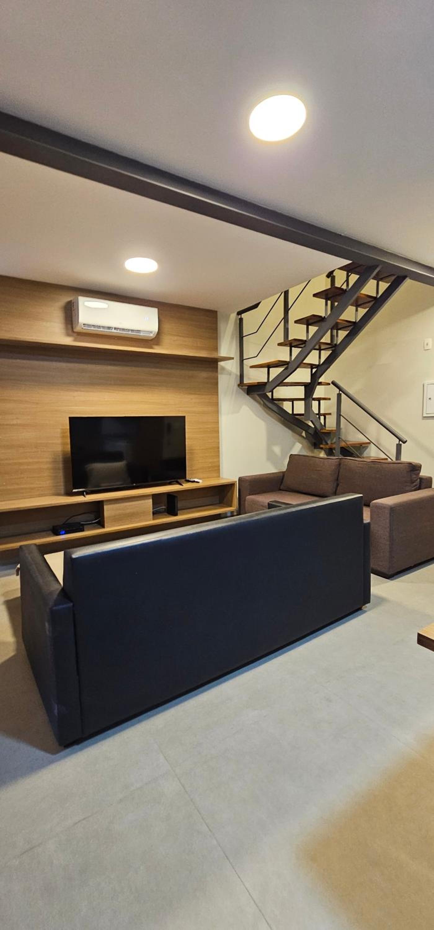 Duplex Apartment - Photo 29