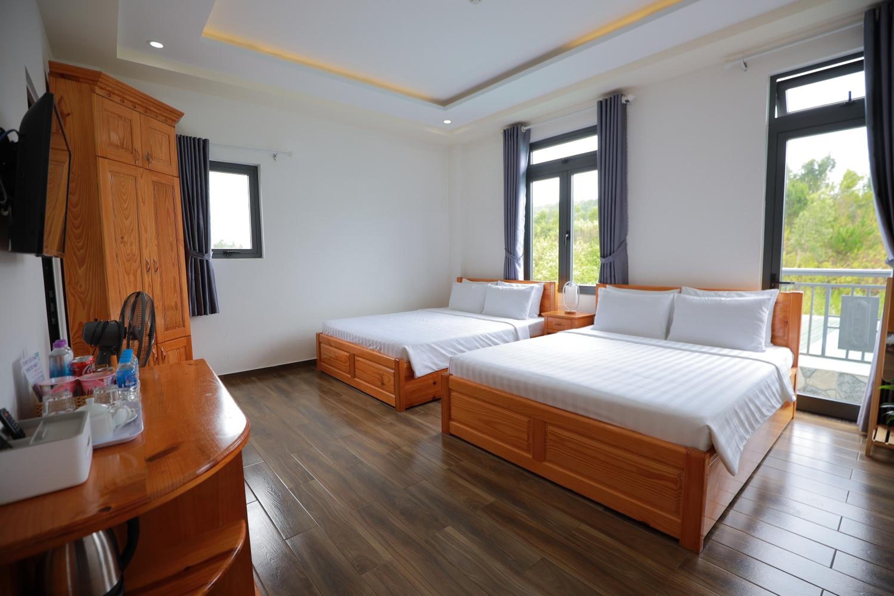 Deluxe Family Room