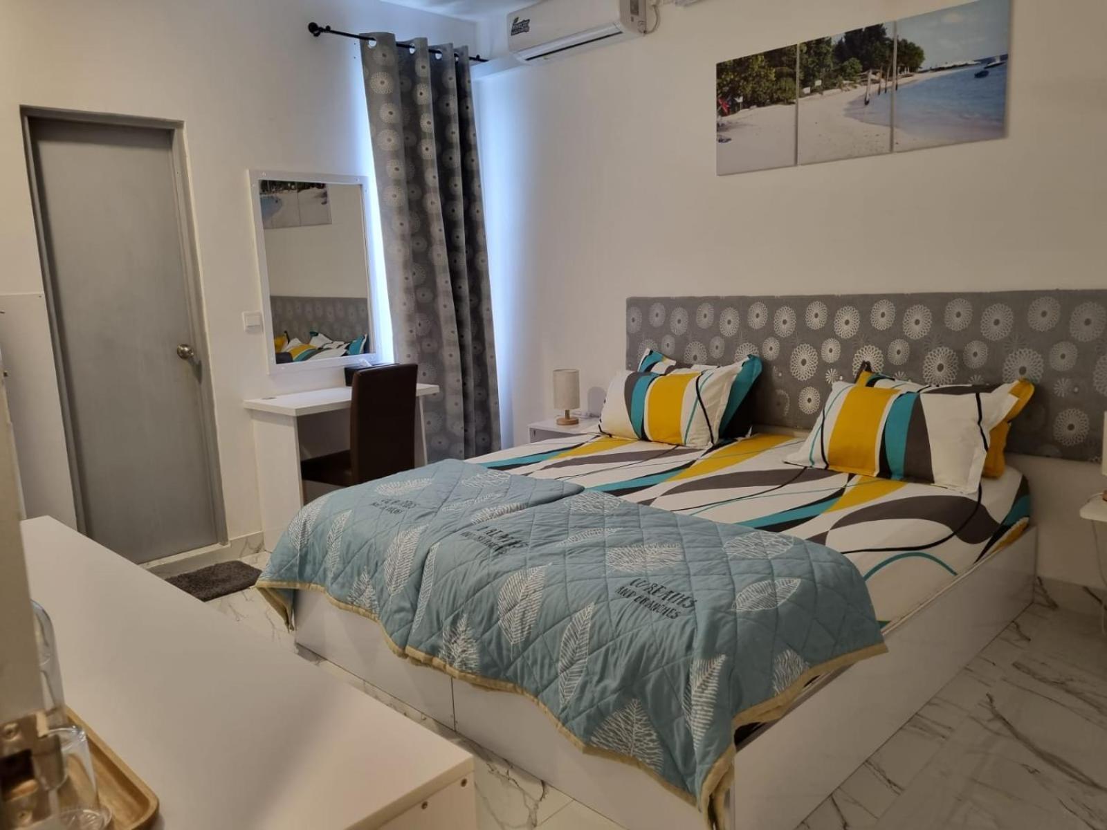 Deluxe Room - Photo 7