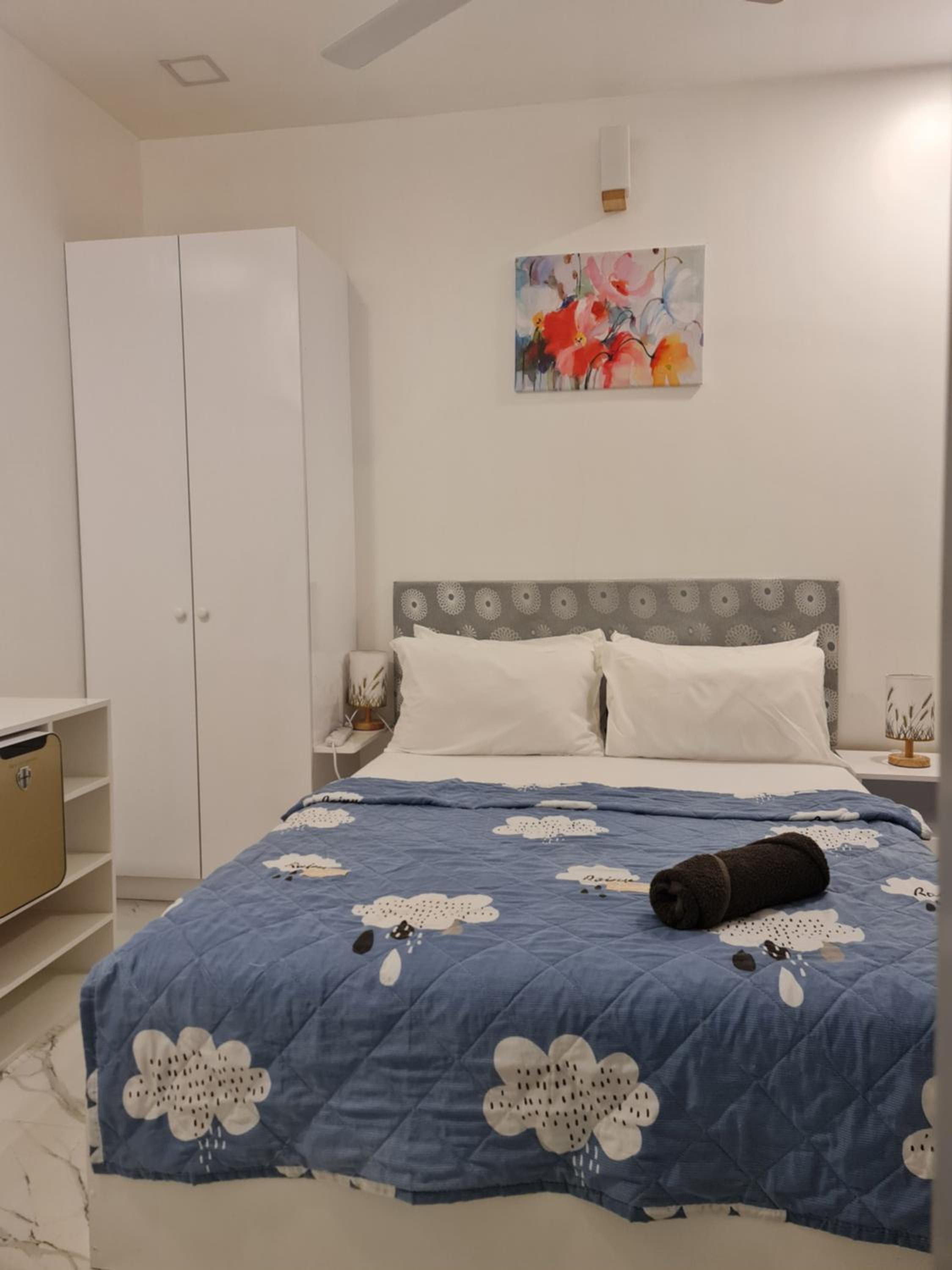 Budget Double Room - Photo 6