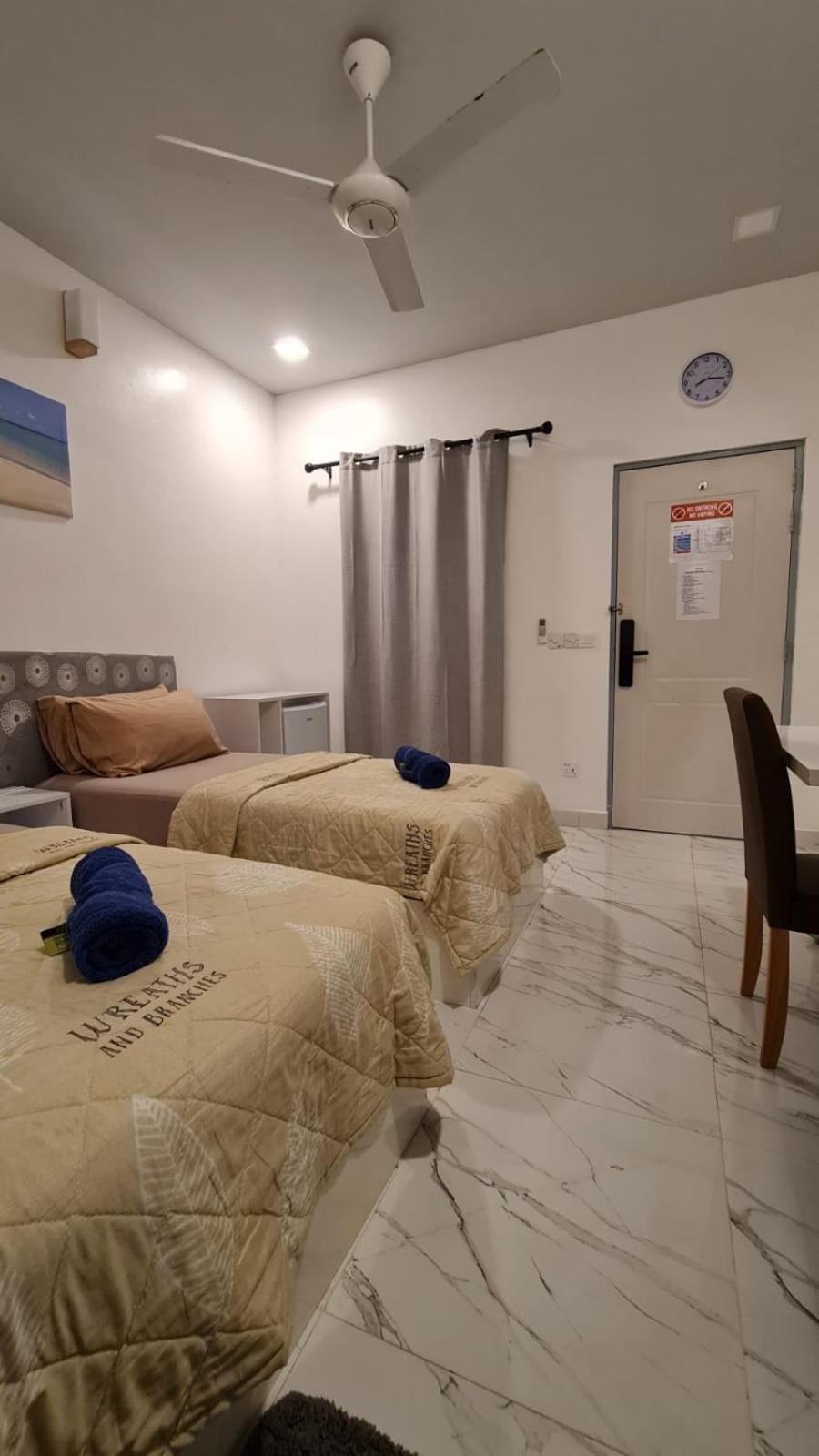 Budget Double Room - Photo 7