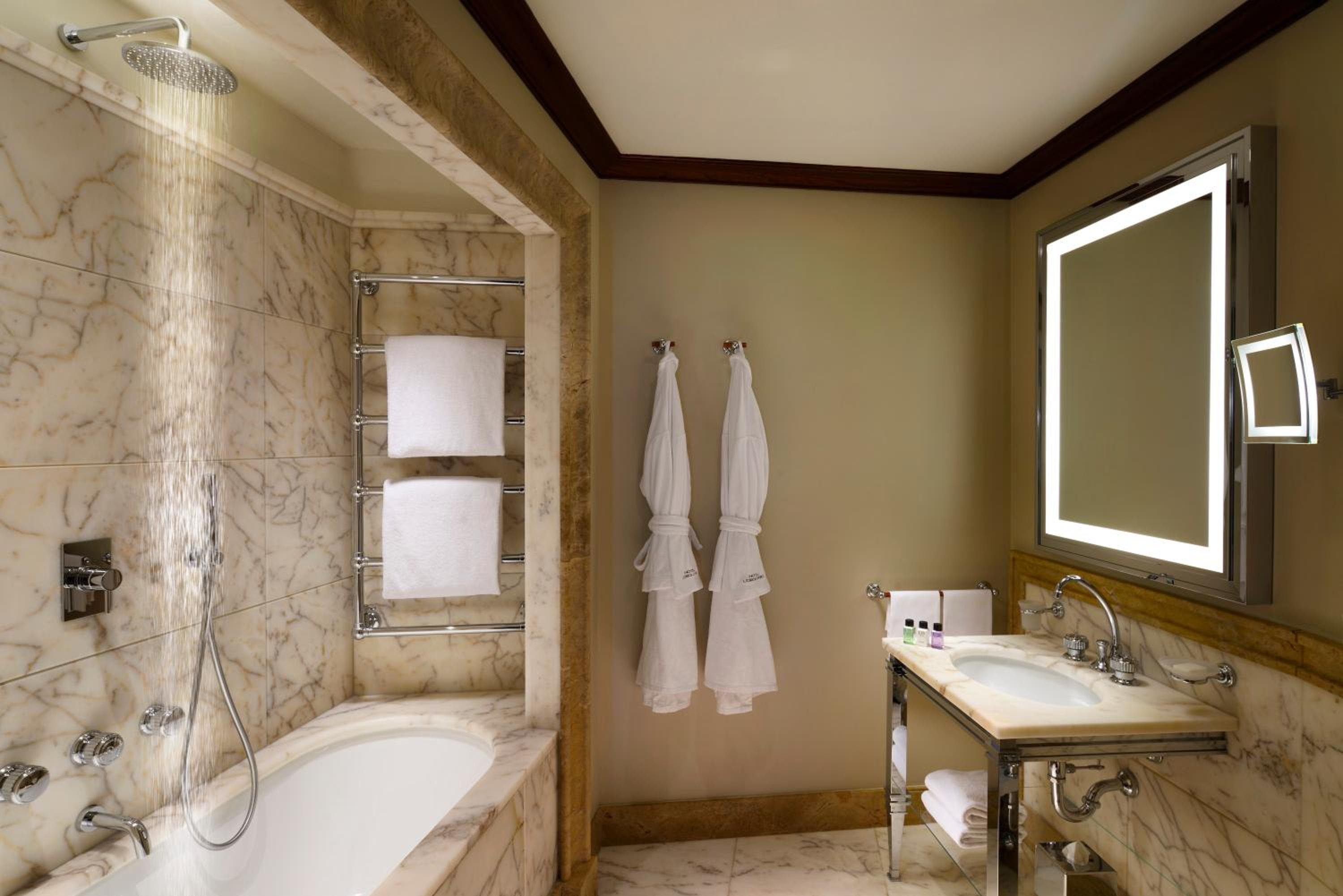 Superior Double Room - Photo 2