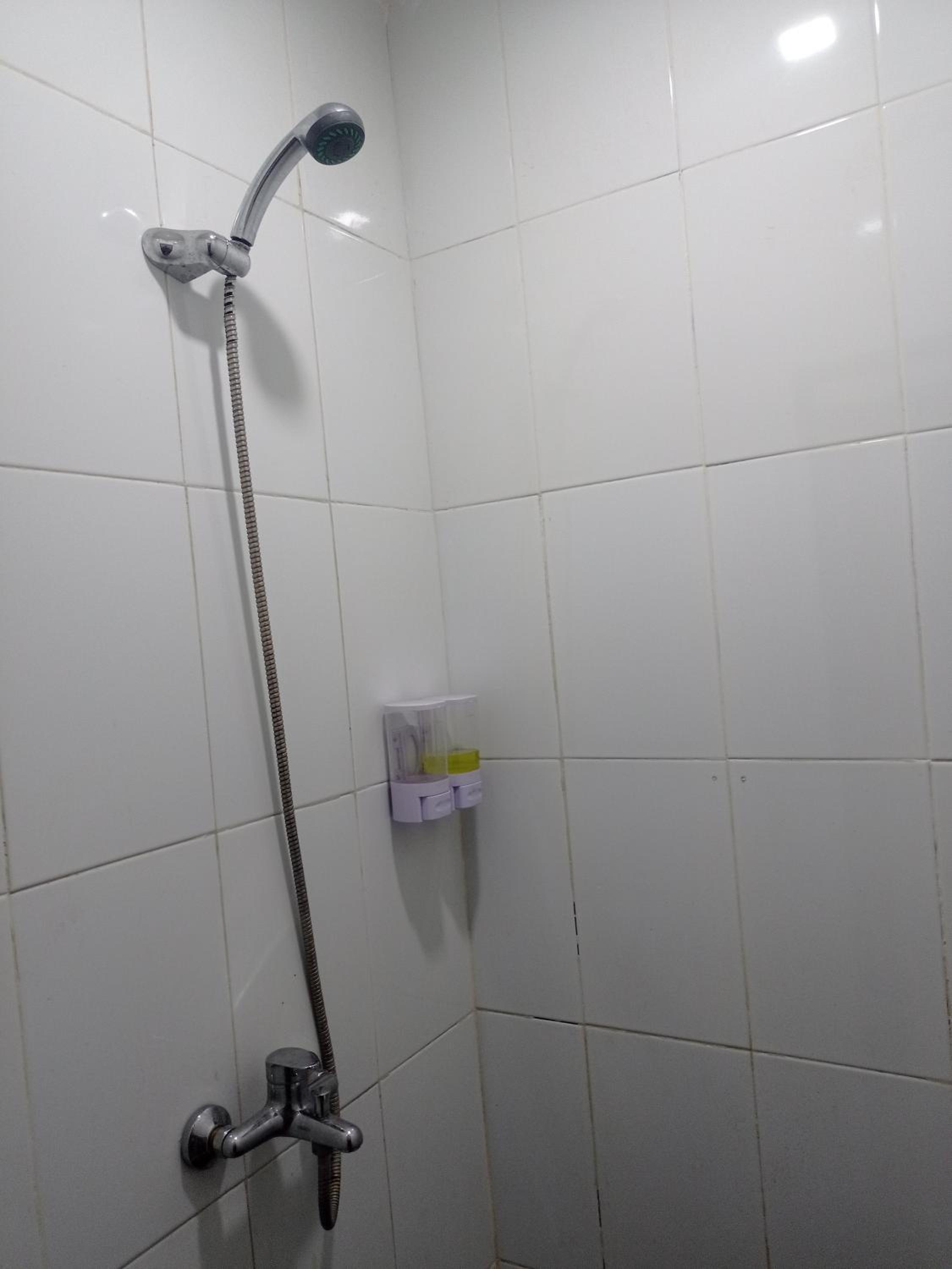 Small Single Room photo 3