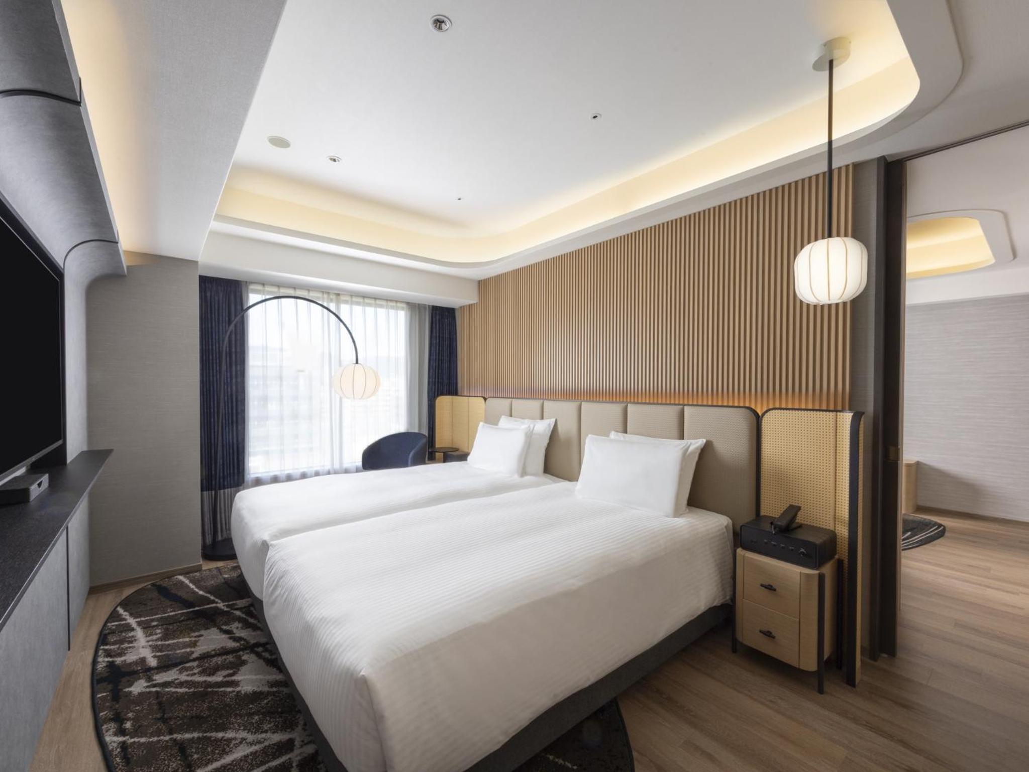 Executive Junior Suite with Two Single Beds - Photo 6