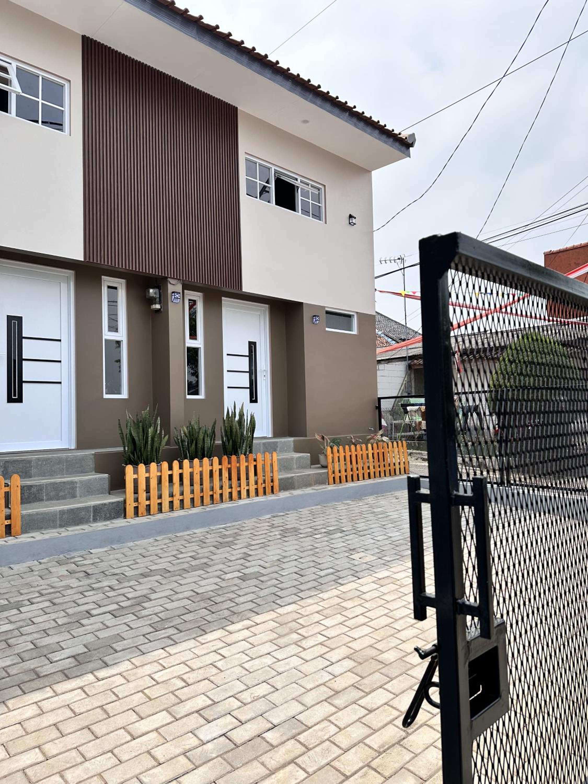 Two-Bedroom House photo 2