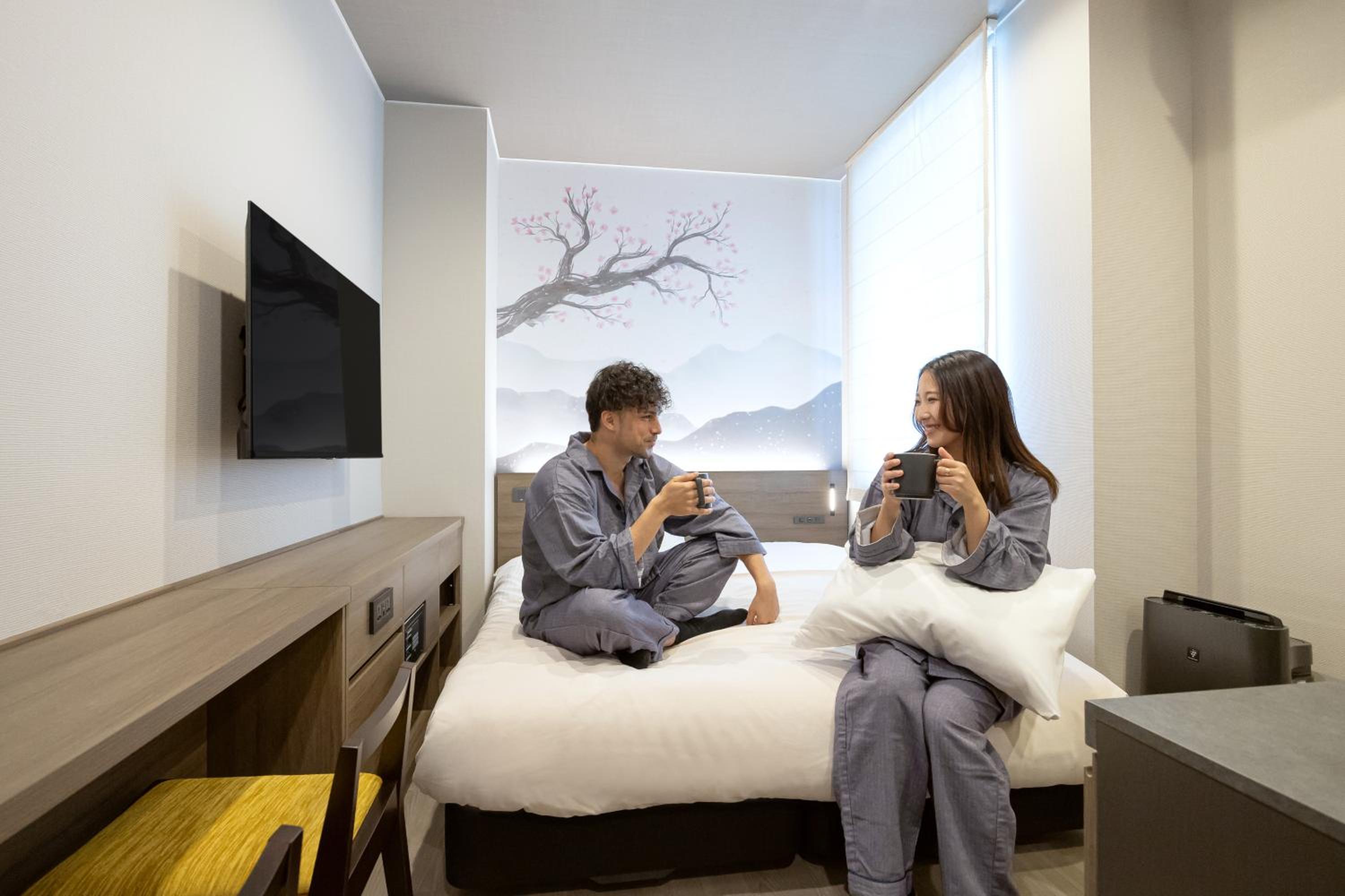 Standard Double Room - Photo 8