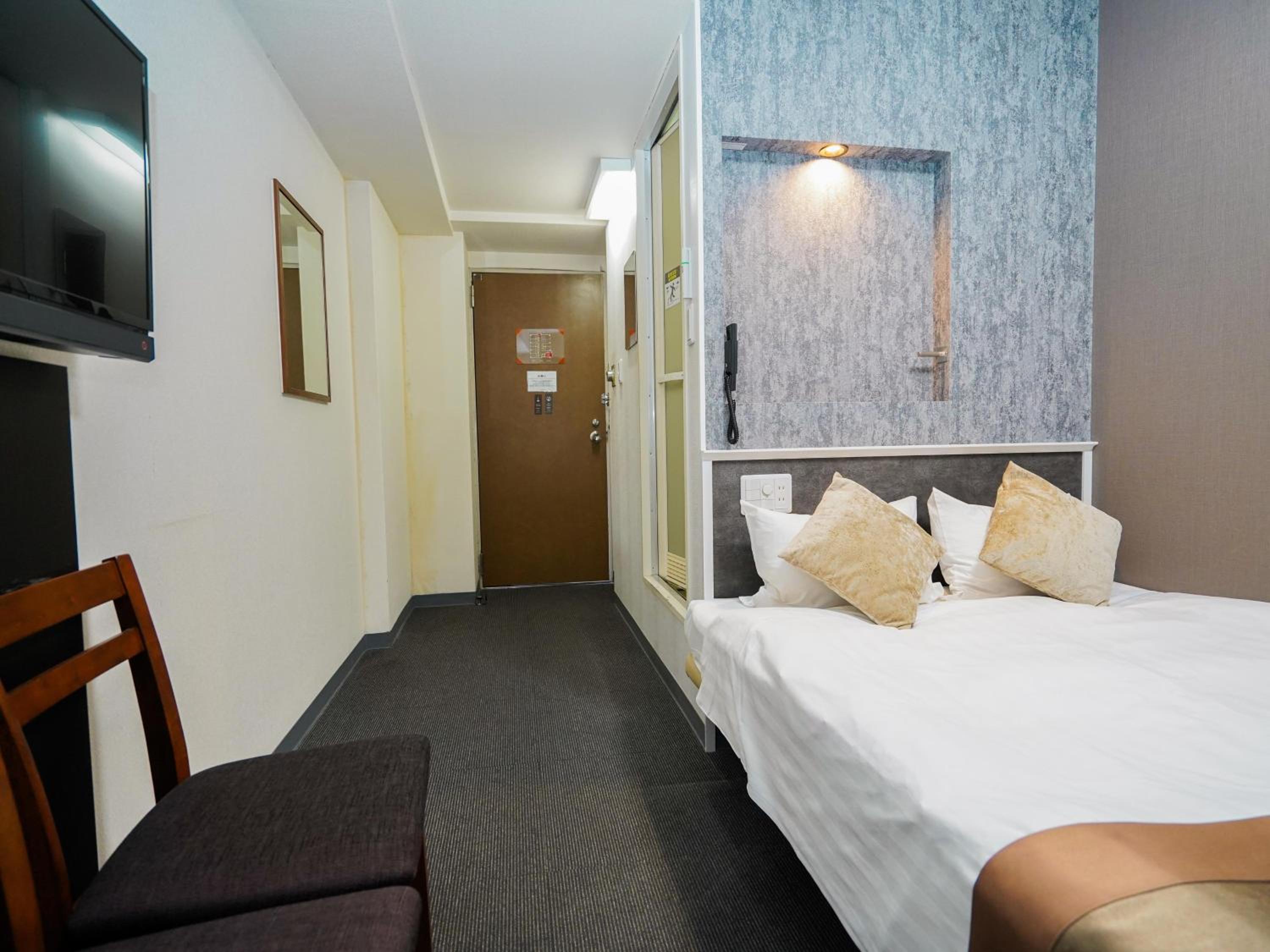 Double Room - Non-Smoking  photo 2