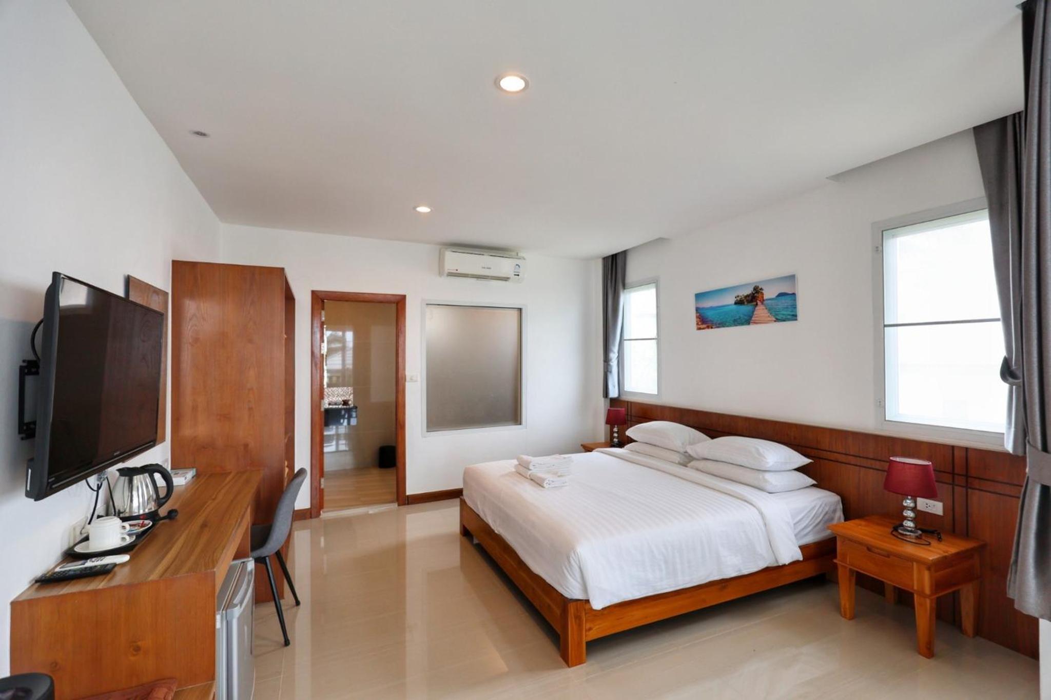 Standard Double or Twin Room - Photo 4