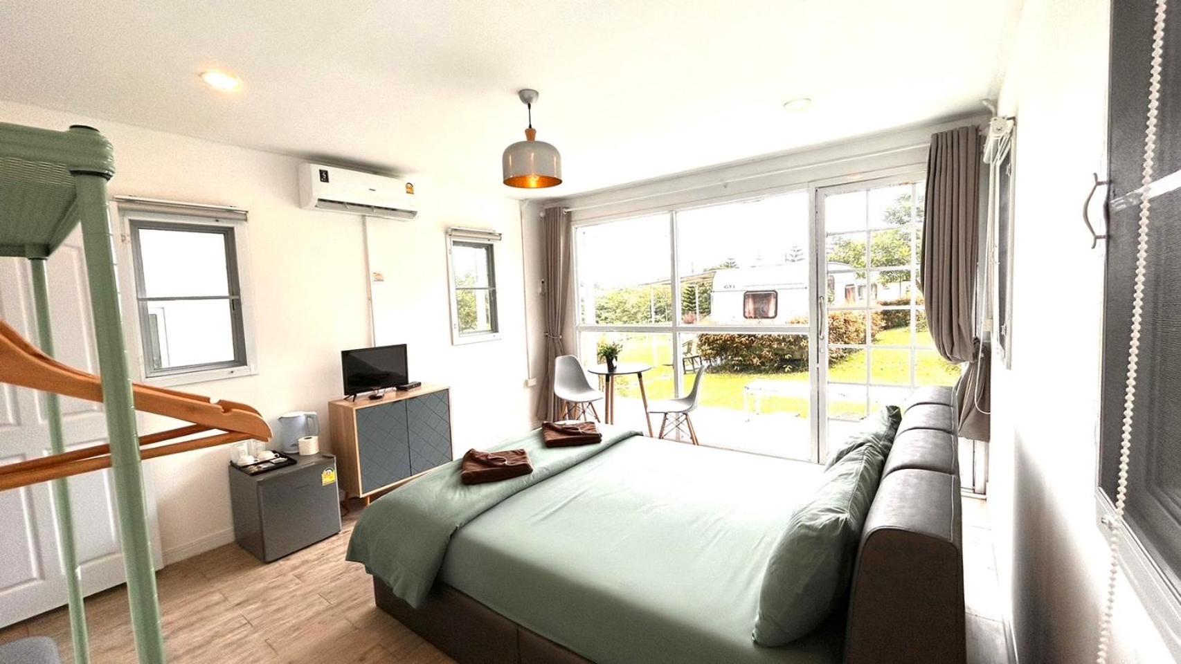 King Room with Mountain View - Photo 12