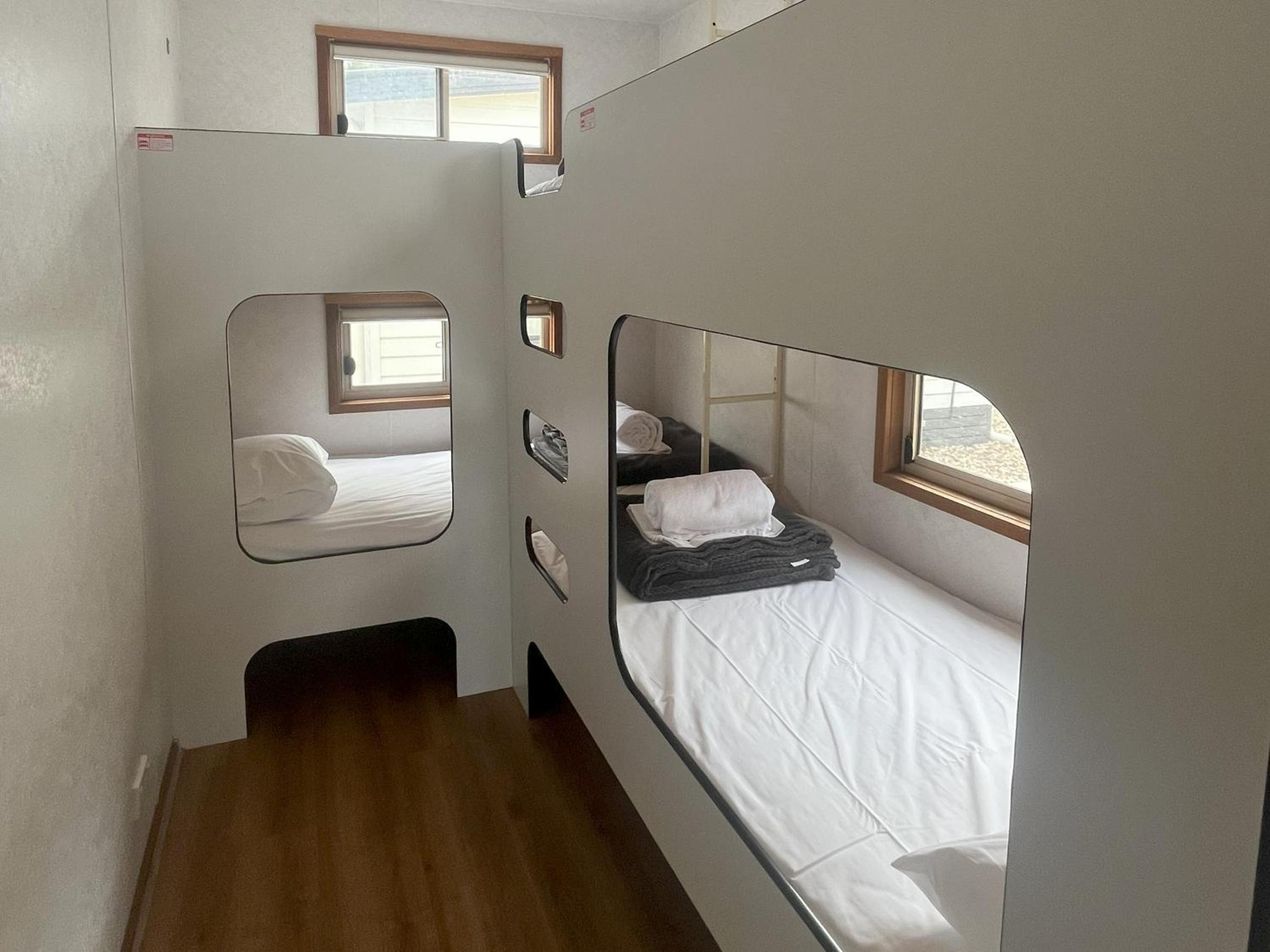 Standard 2 Bedroom Cabin - Photo 2